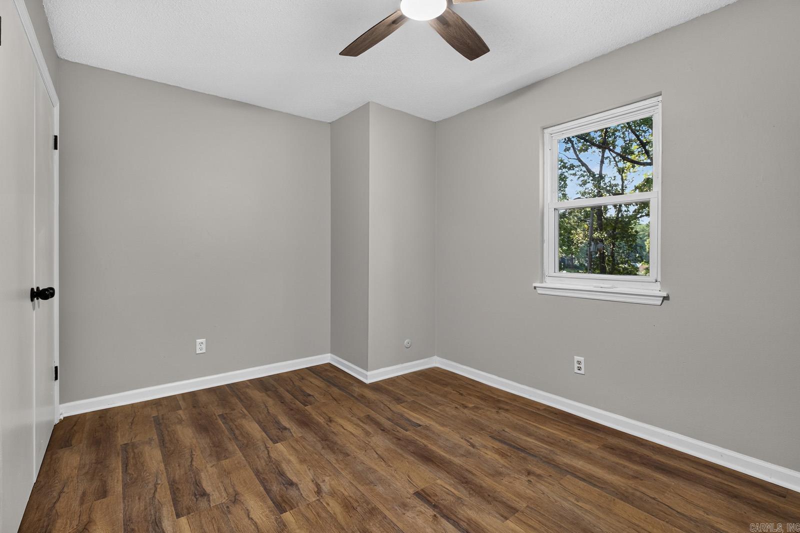 86 Bame Cir Property Photo 31