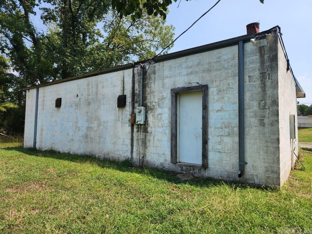 906 John Harden Drive Property Photo 13