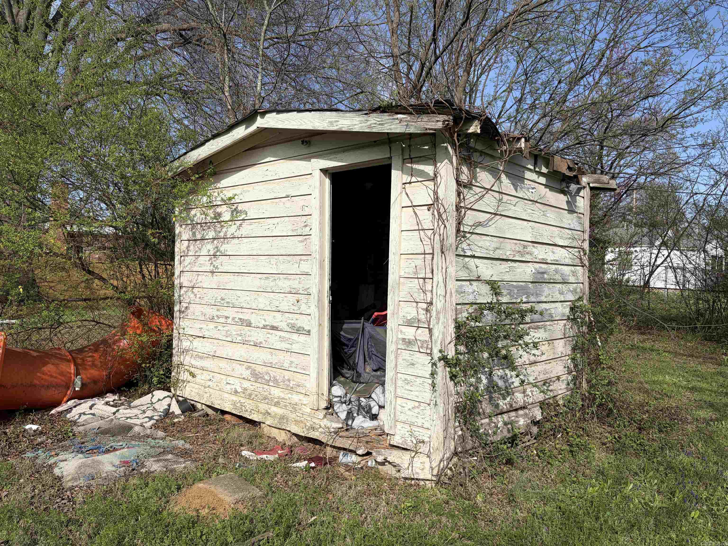 2511 Maple Street Property Photo 5