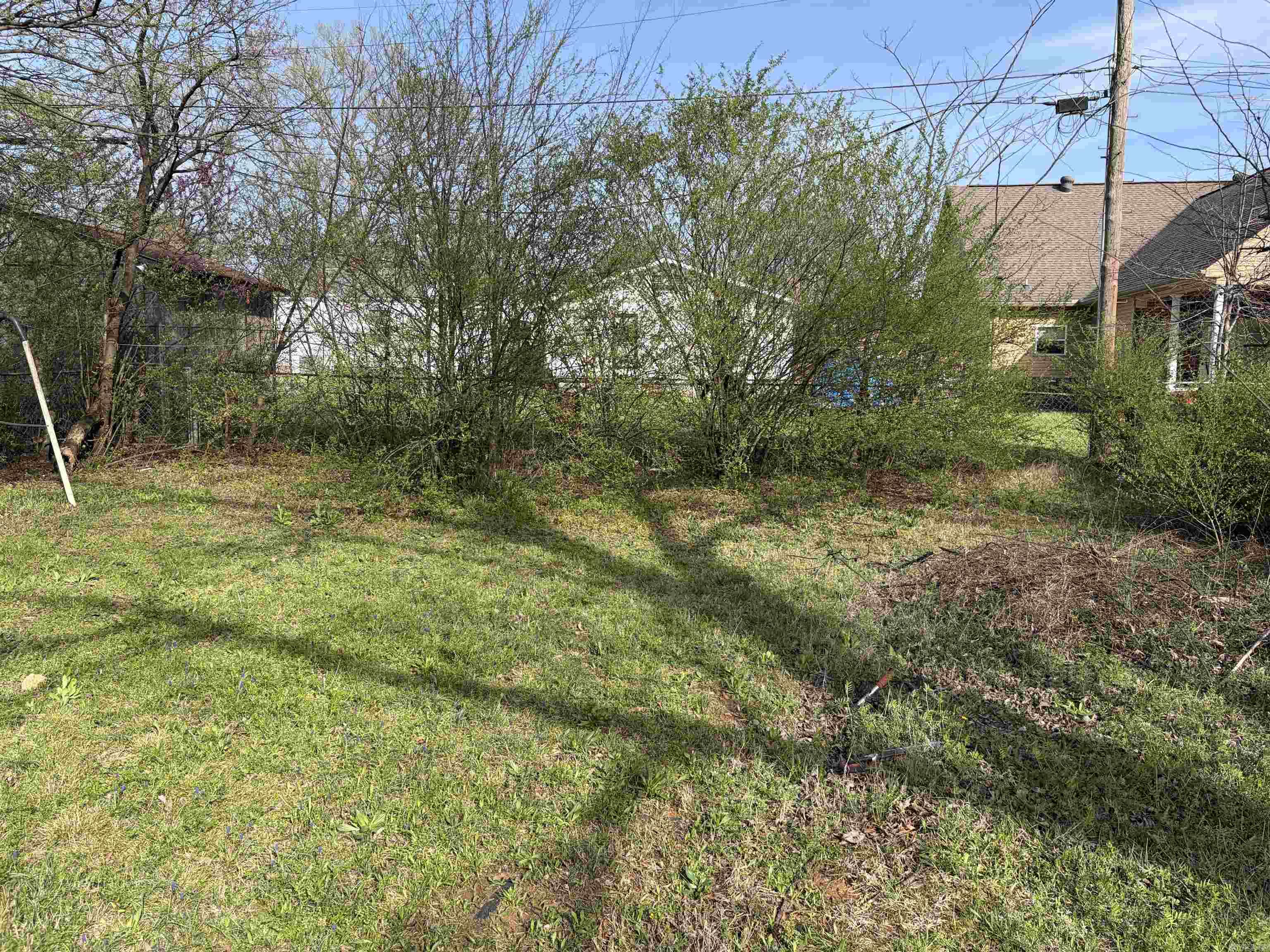 2511 Maple Street Property Photo 6