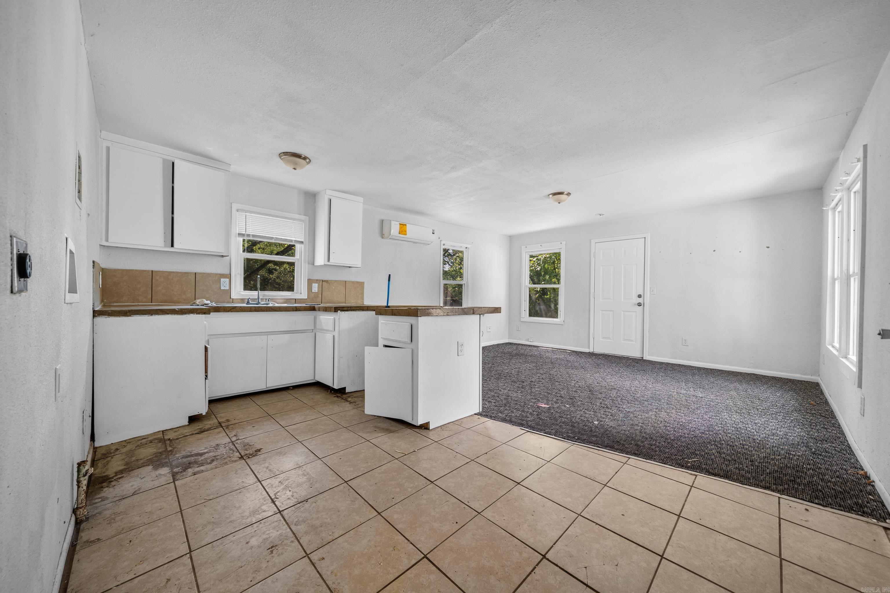 221 & 223 Wood St Property Photo 28