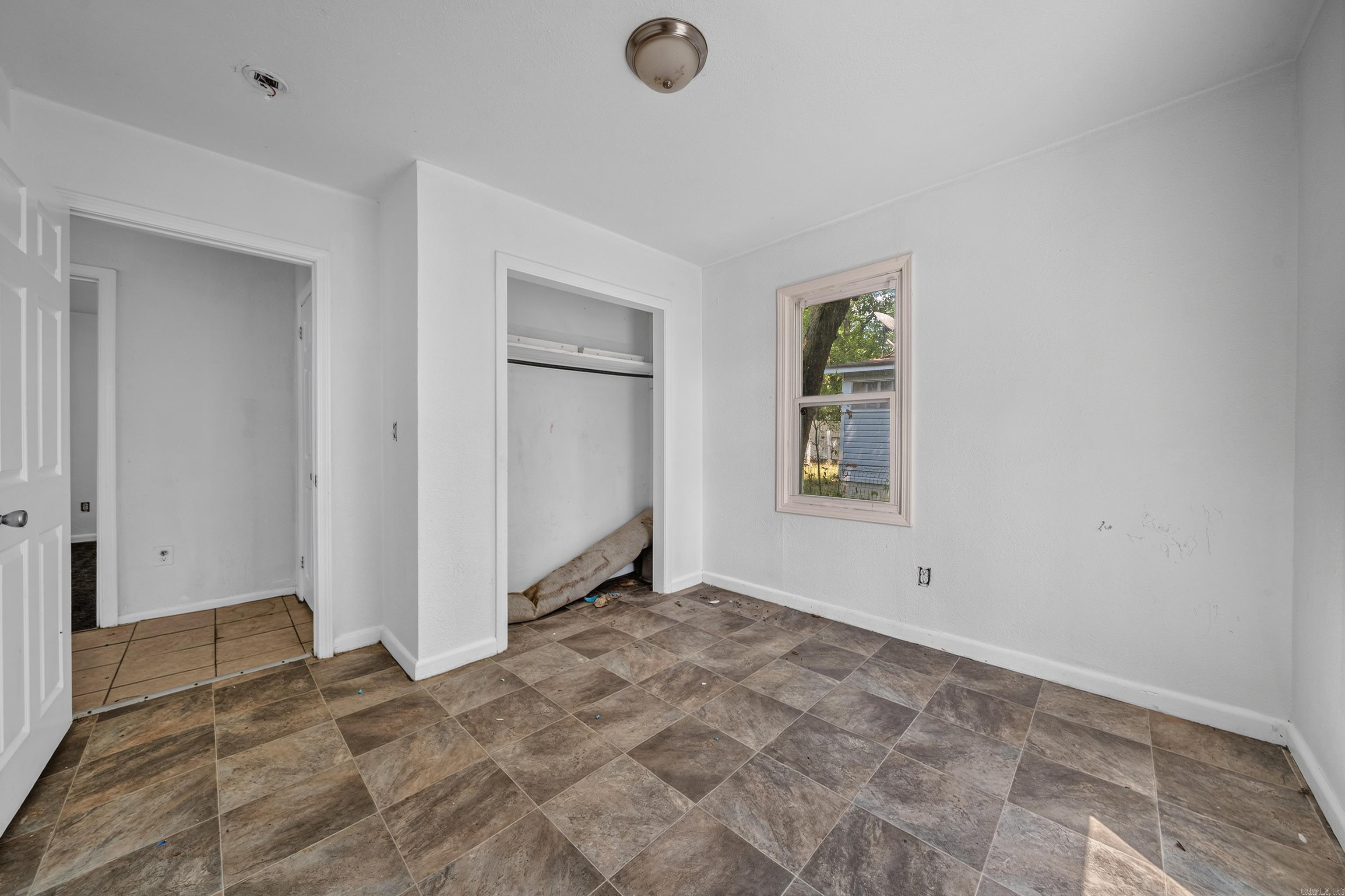 221 & 223 Wood St Property Photo 30