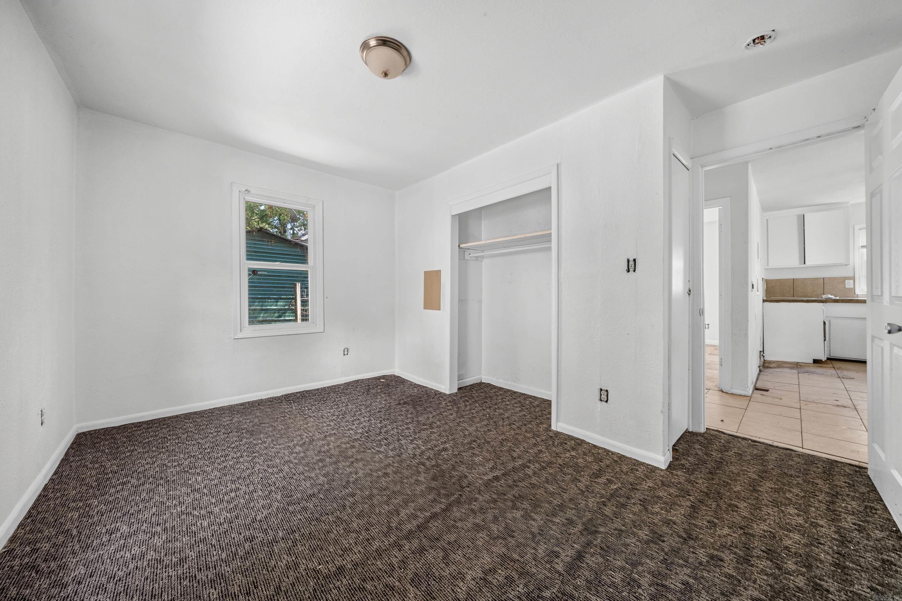 221 & 223 Wood St Property Photo 32