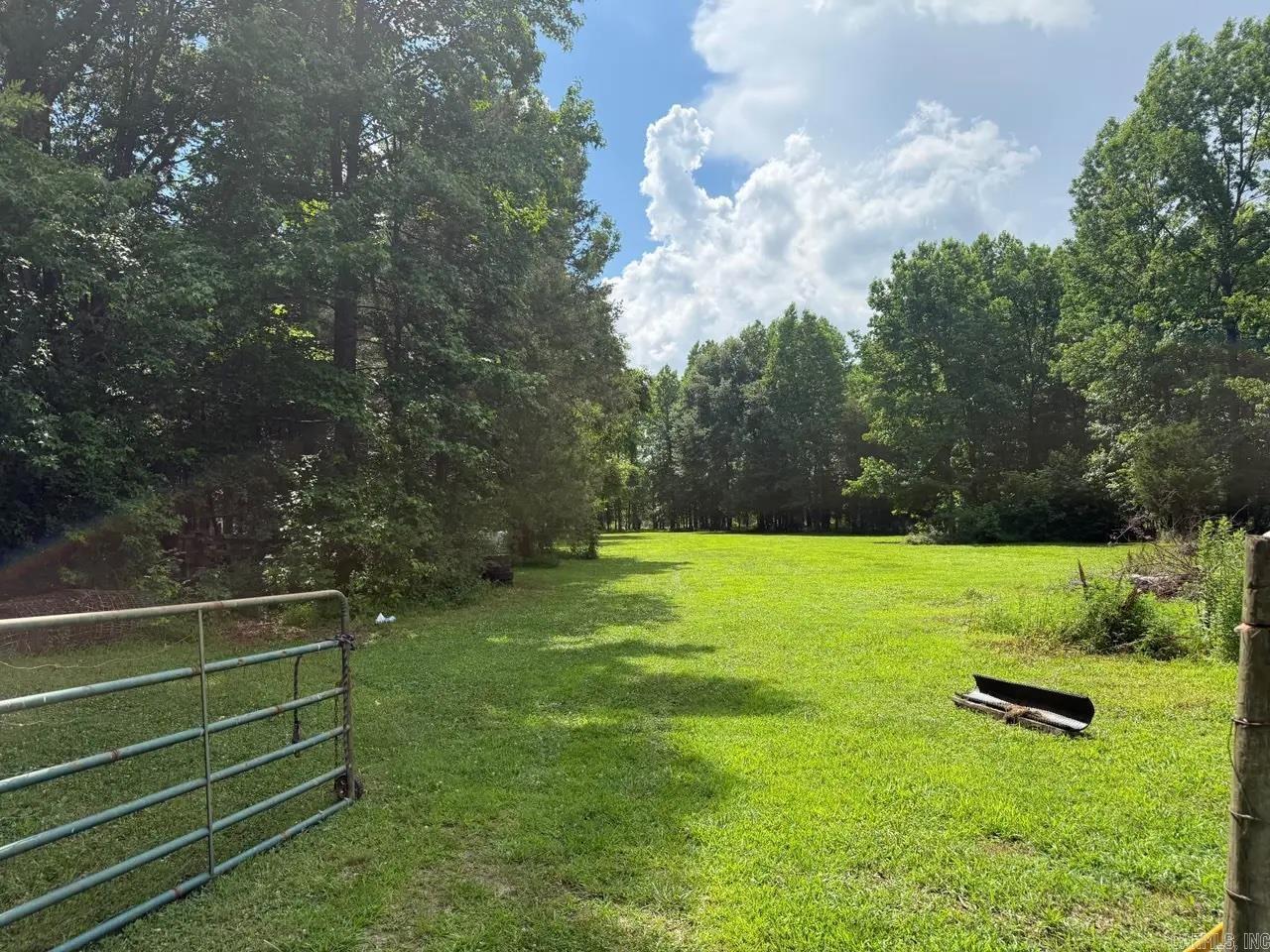 2948 Riverbend Road Property Photo 5