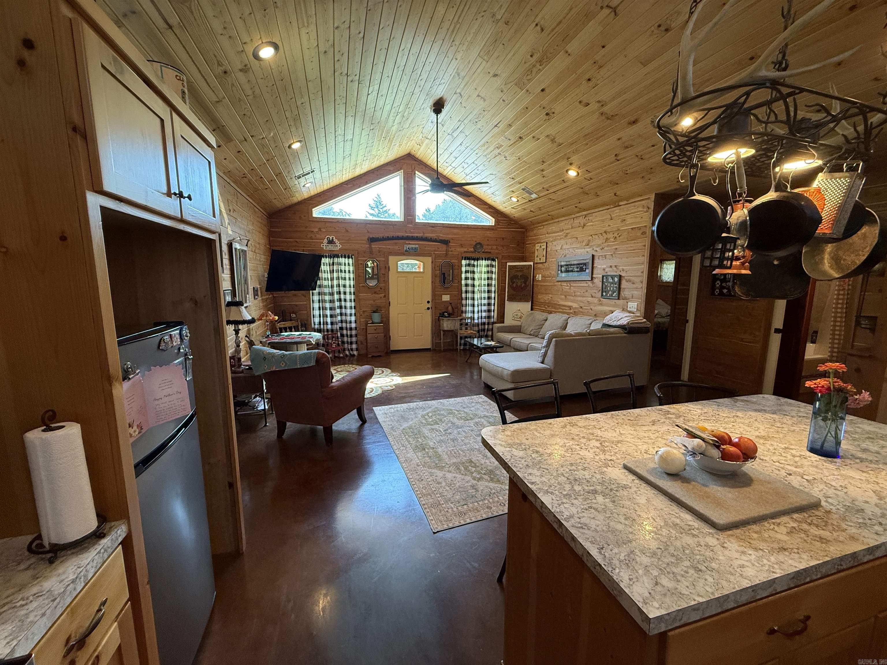2948 Riverbend Road Property Photo 9