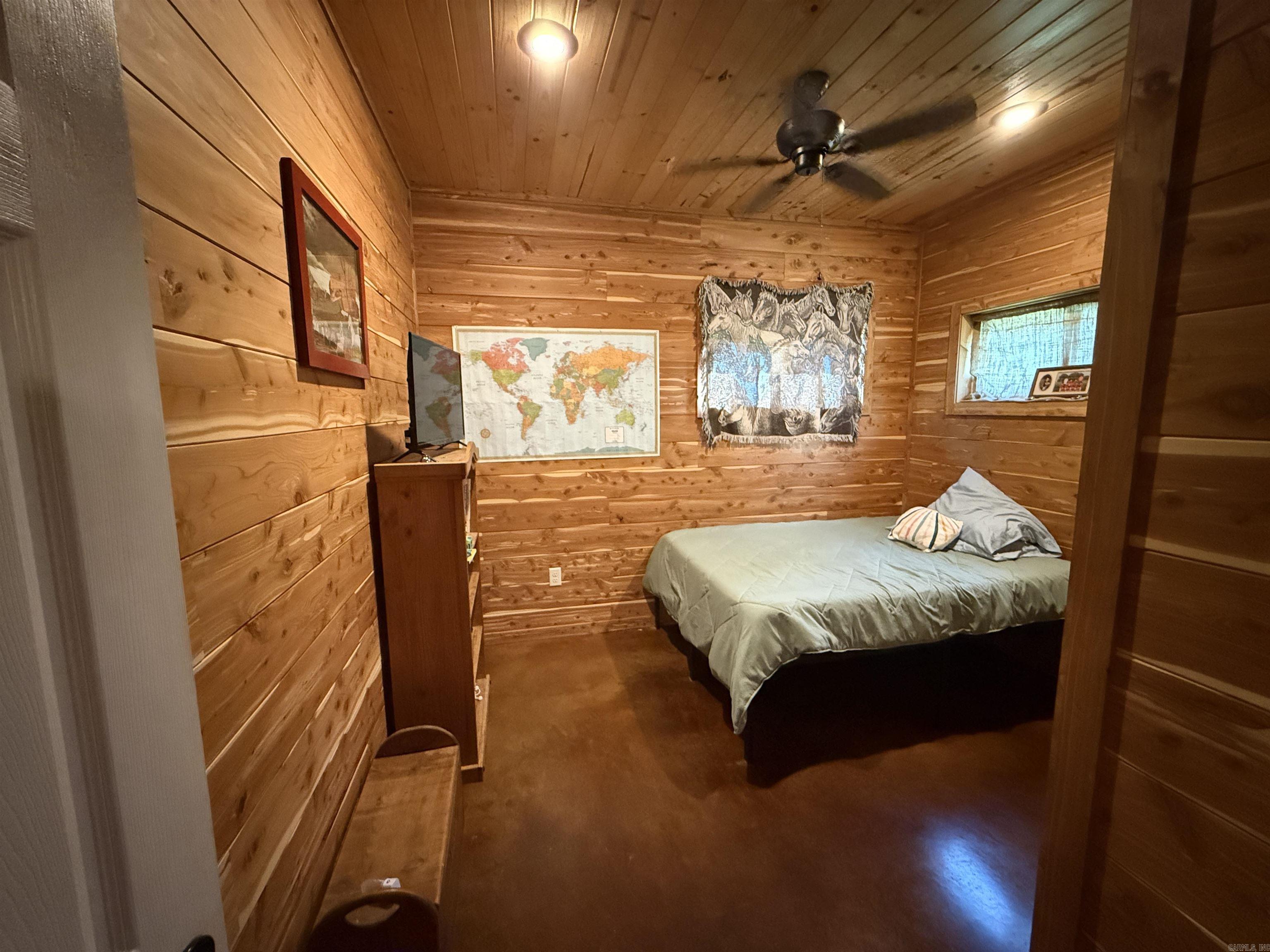 2948 Riverbend Road Property Photo 20