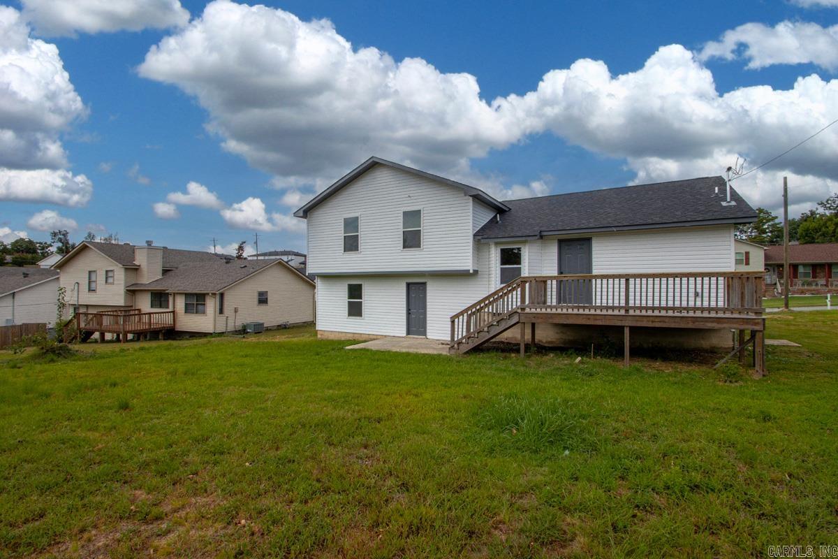 5 Ludington Cove Property Photo 6