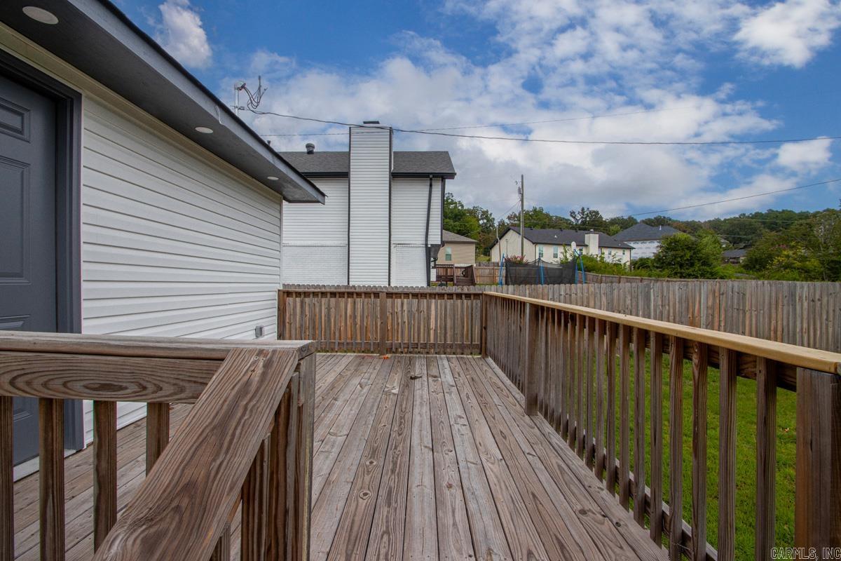 5 Ludington Cove Property Photo 7