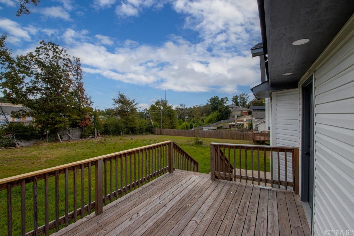 5 Ludington Cove Property Photo 8