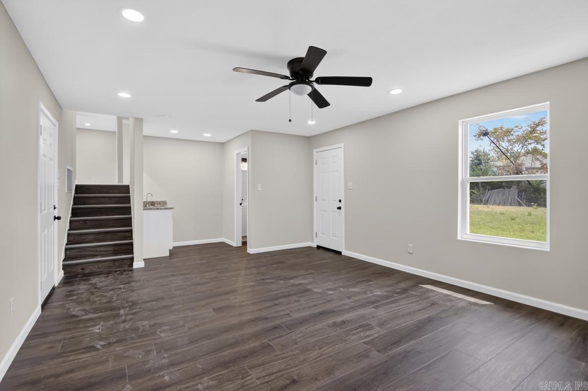 5 Ludington Cove Property Photo 19