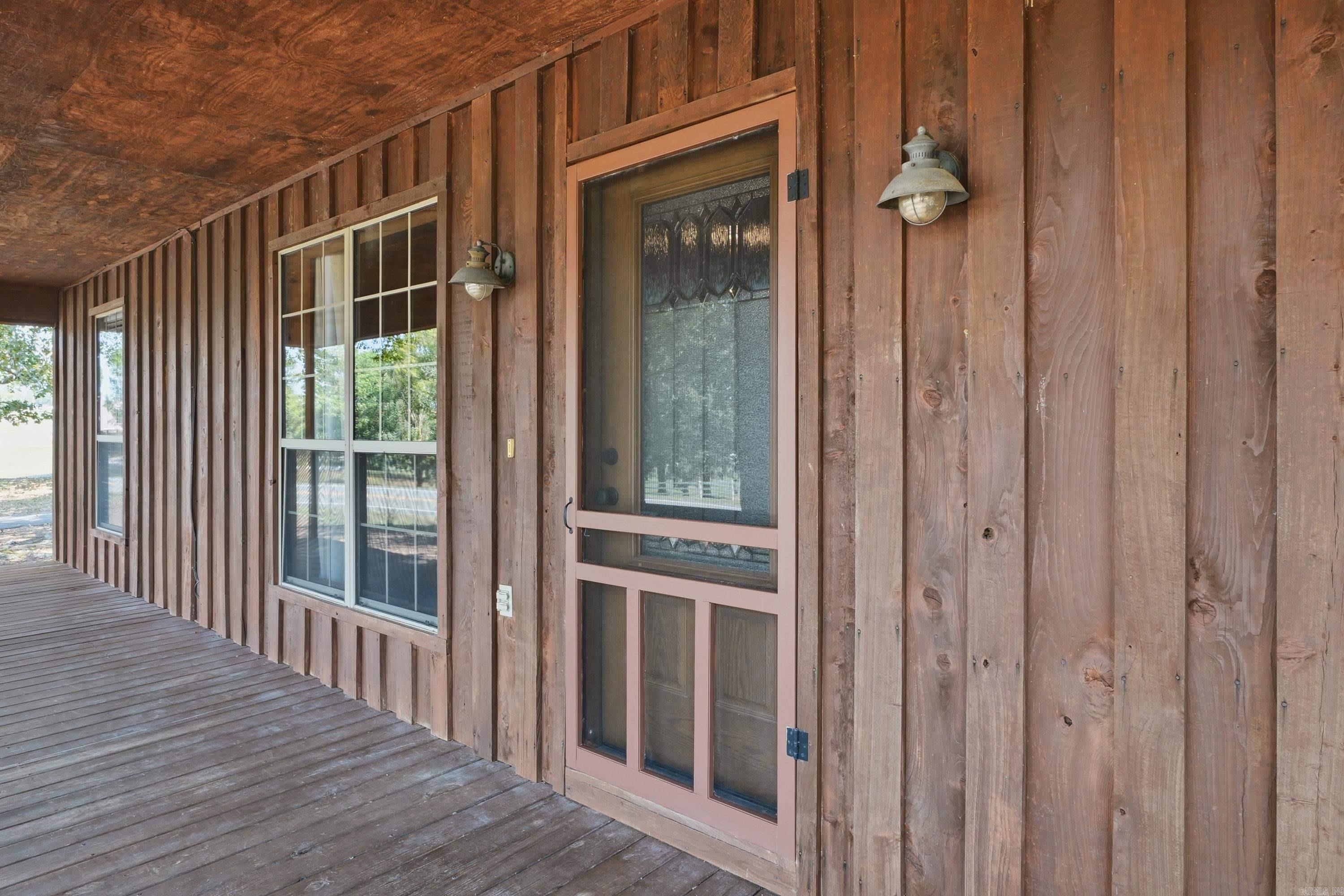 321 Hwy 287 Property Photo 2