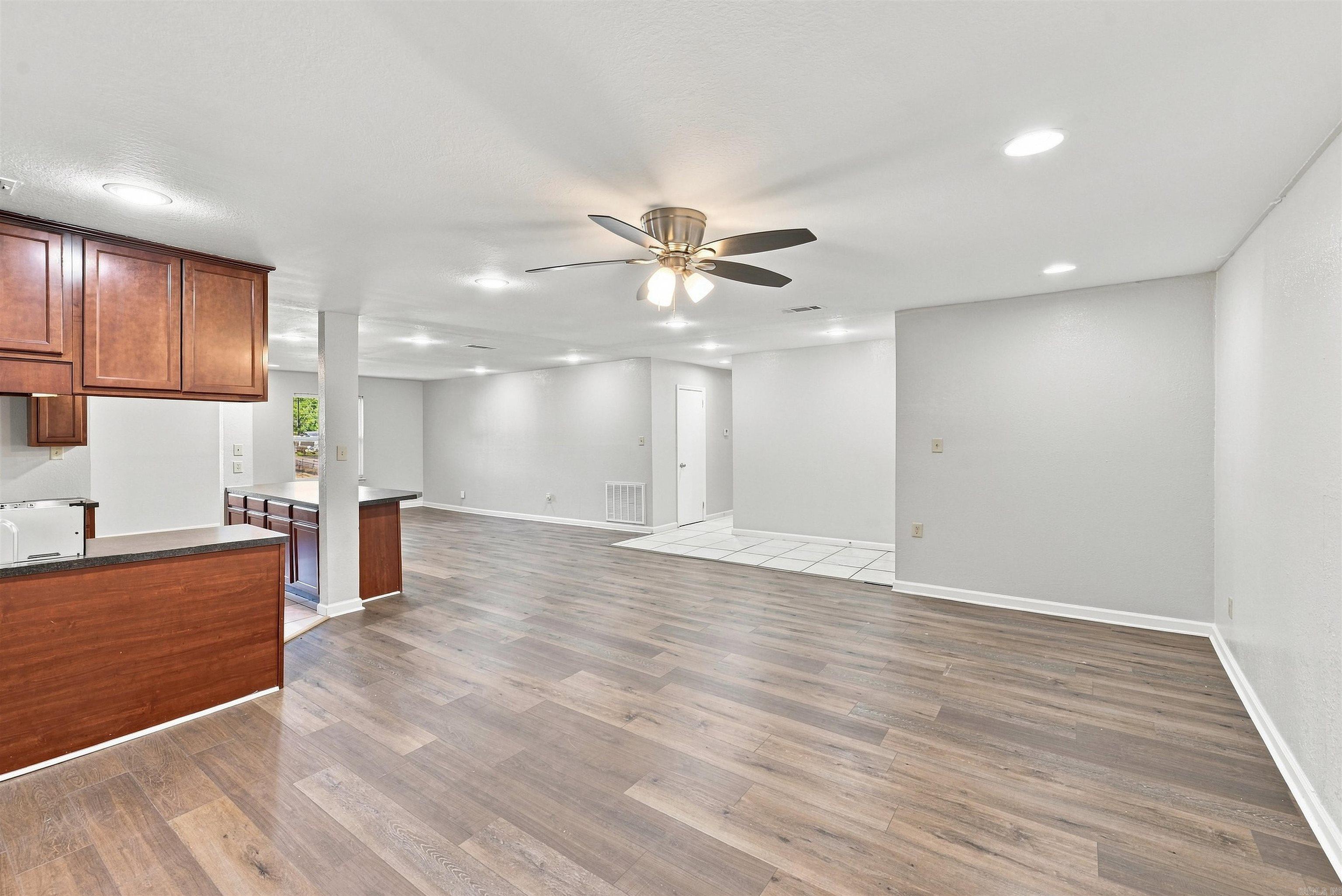 5 Raleigh Lane Property Photo 6
