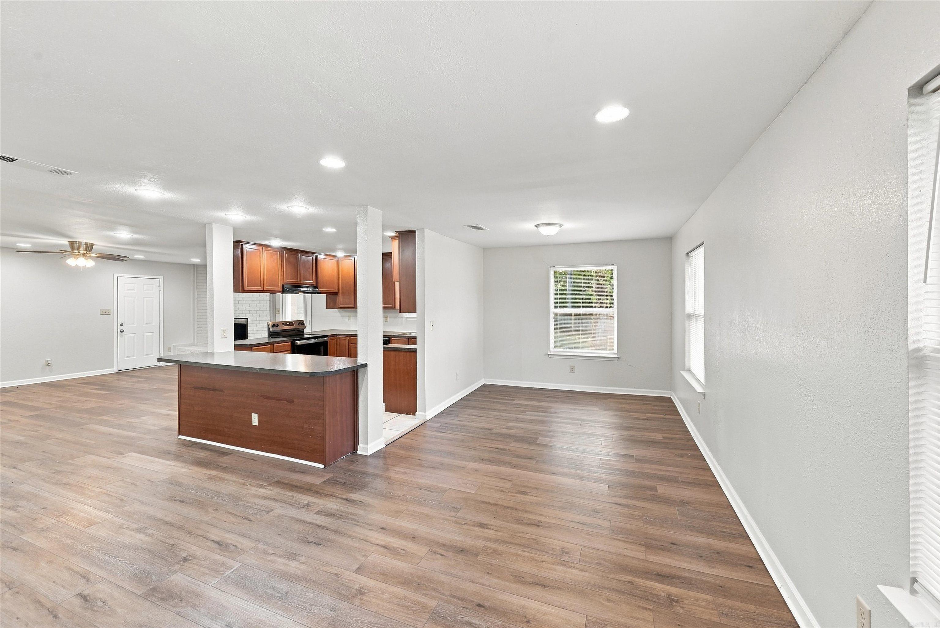5 Raleigh Lane Property Photo 10