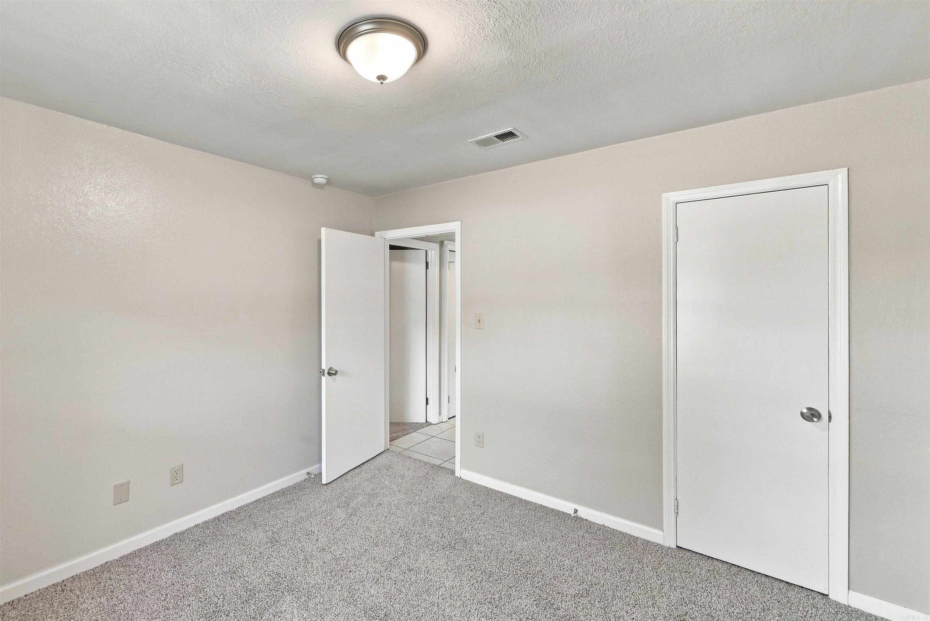 5 Raleigh Lane Property Photo 16