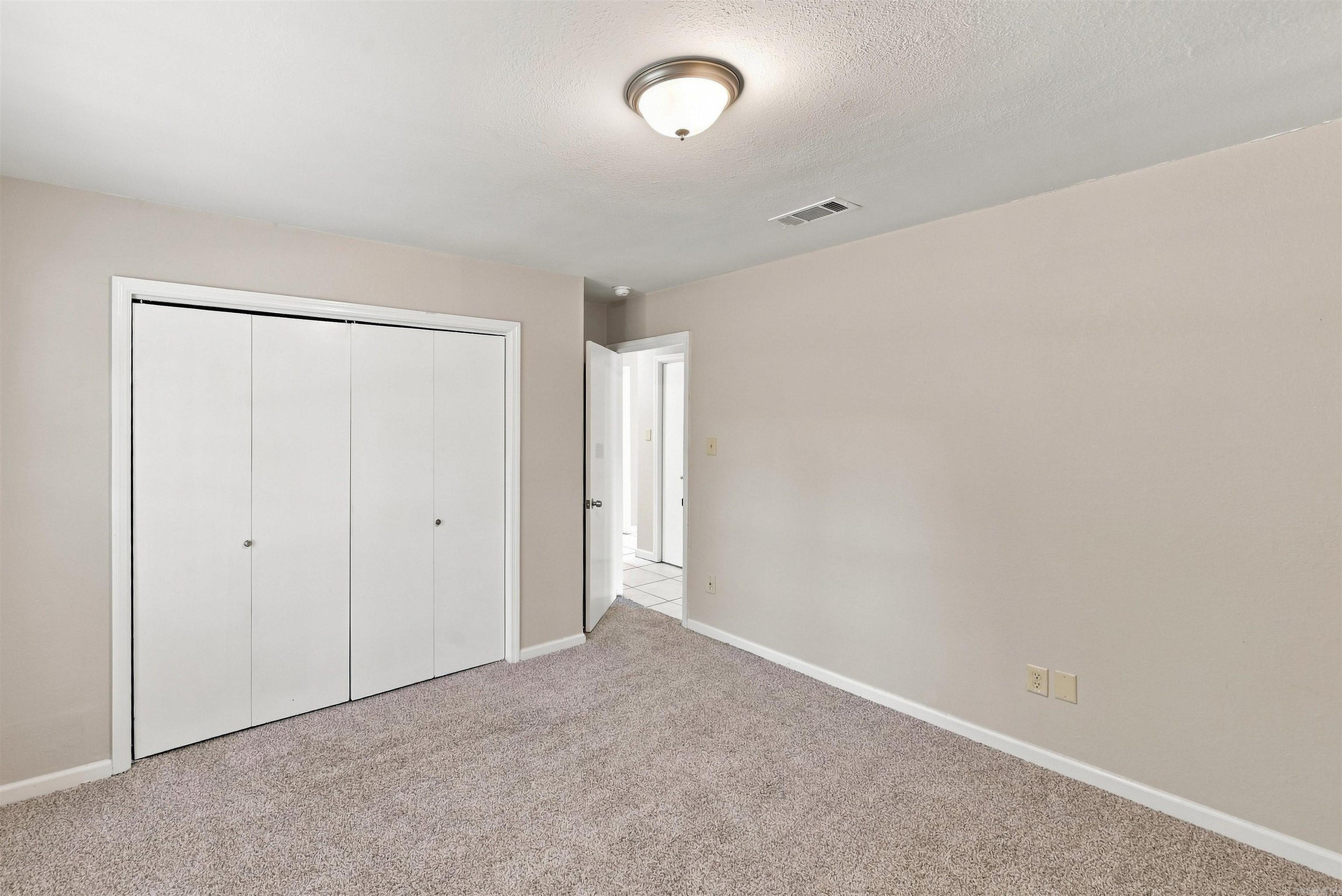 5 Raleigh Lane Property Photo 18