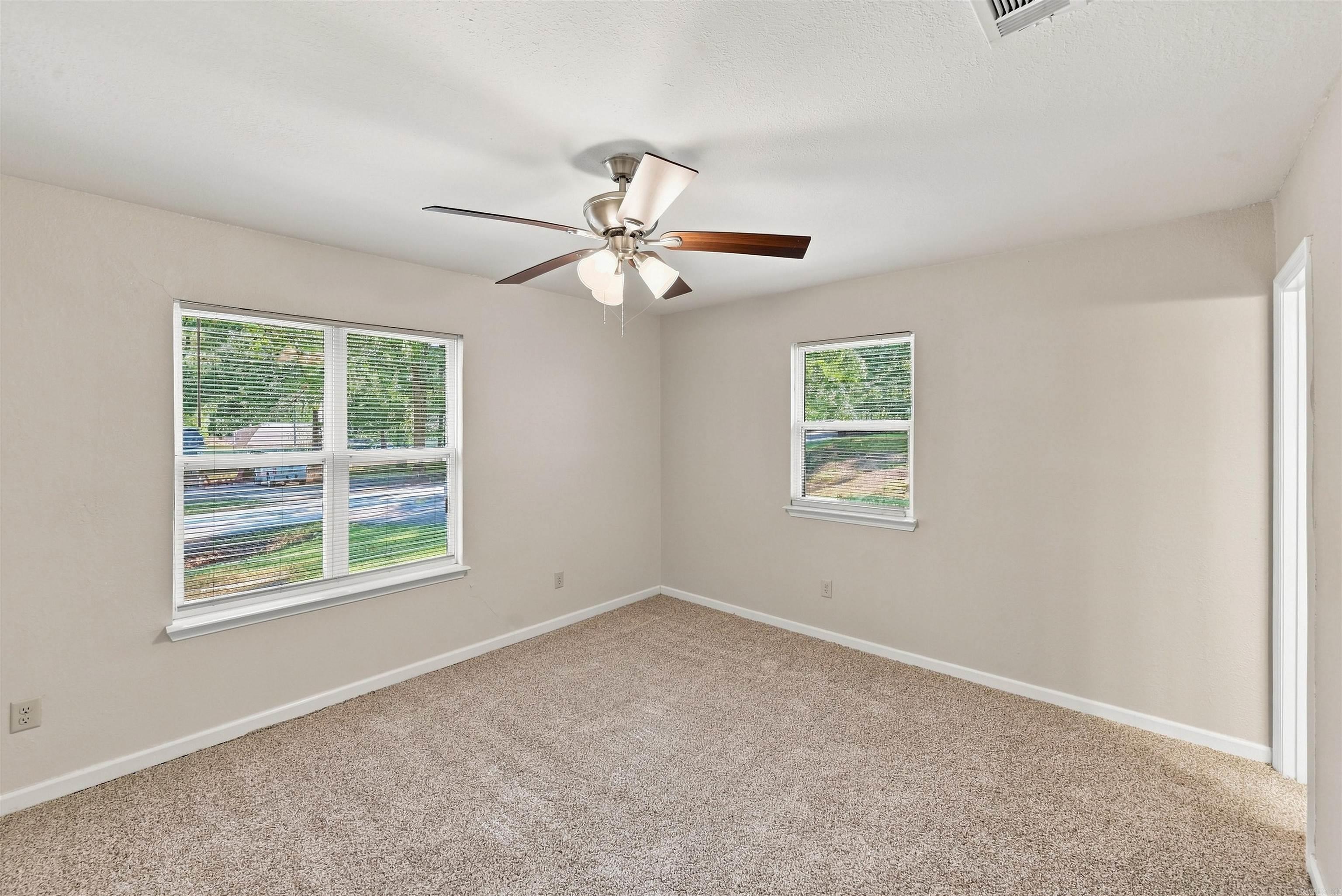 5 Raleigh Lane Property Photo 19