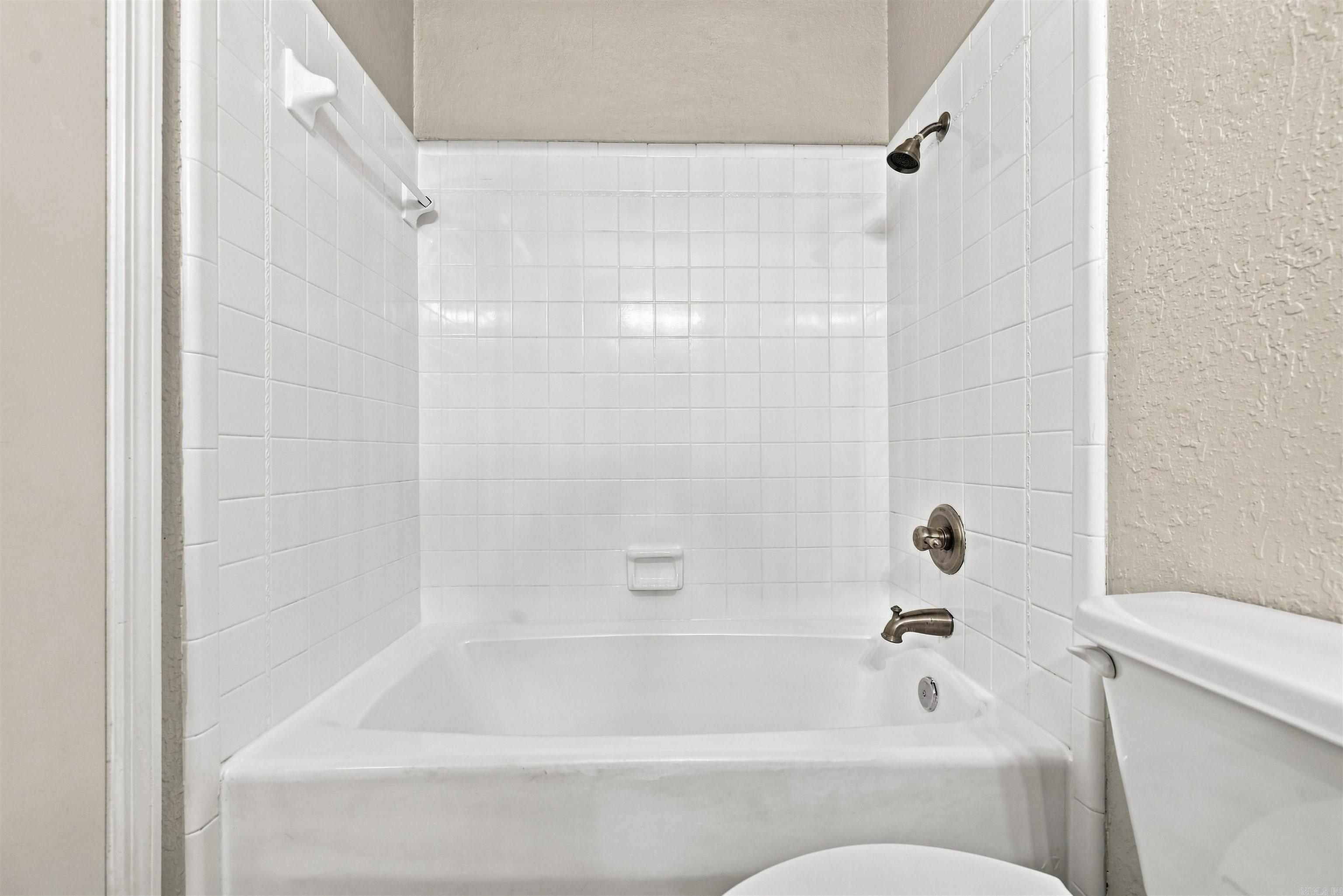 5 Raleigh Lane Property Photo 23