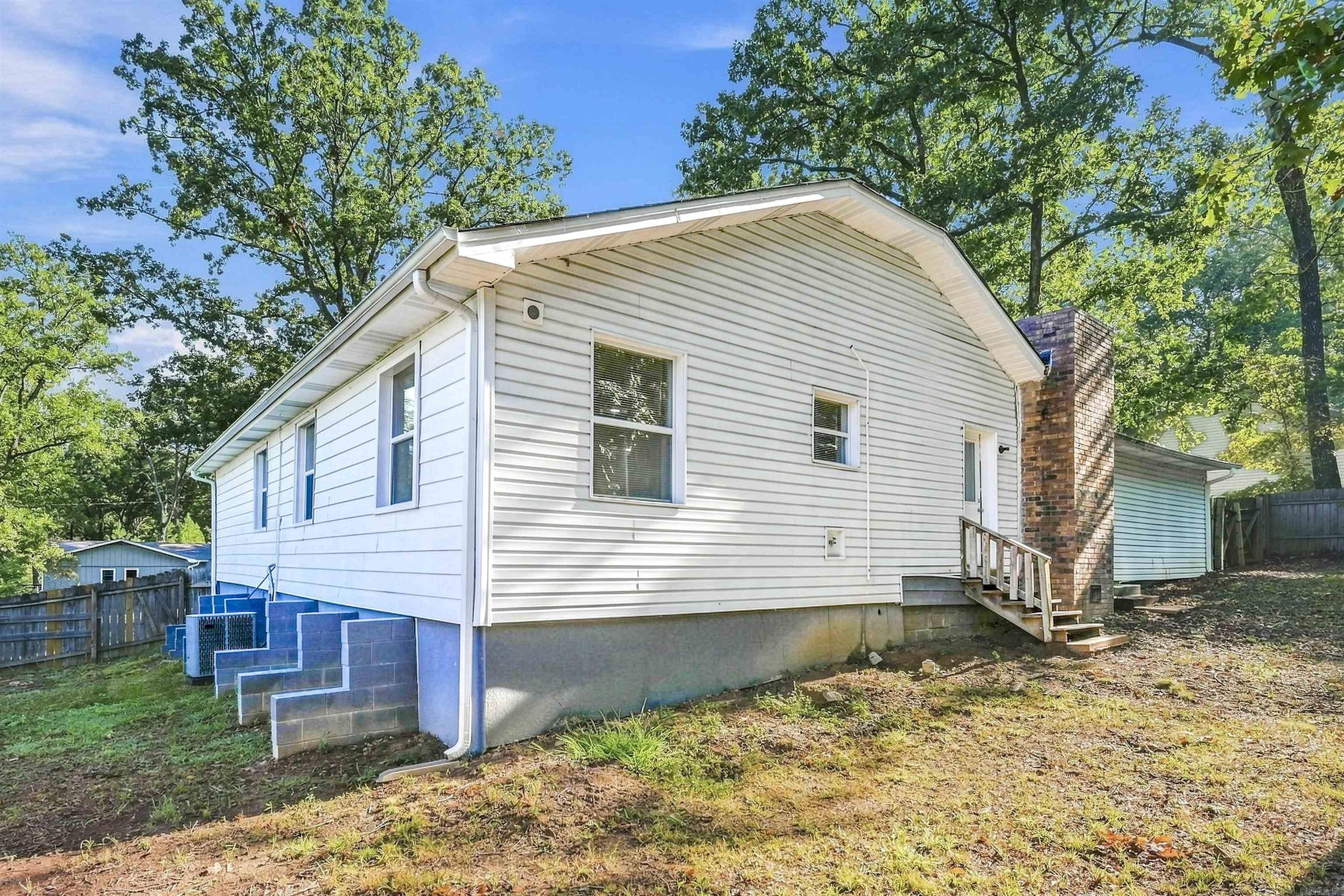 5 Raleigh Lane Property Photo 29