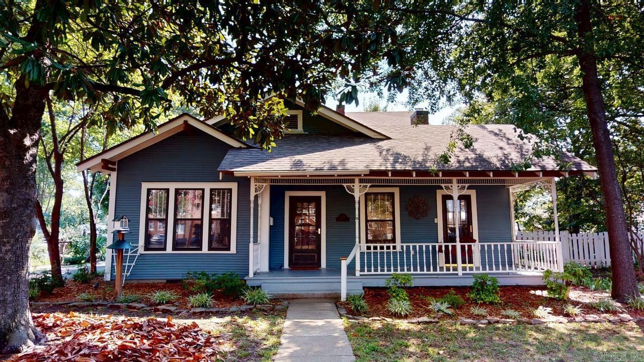 414 Conway Boulevard Property Photo 1