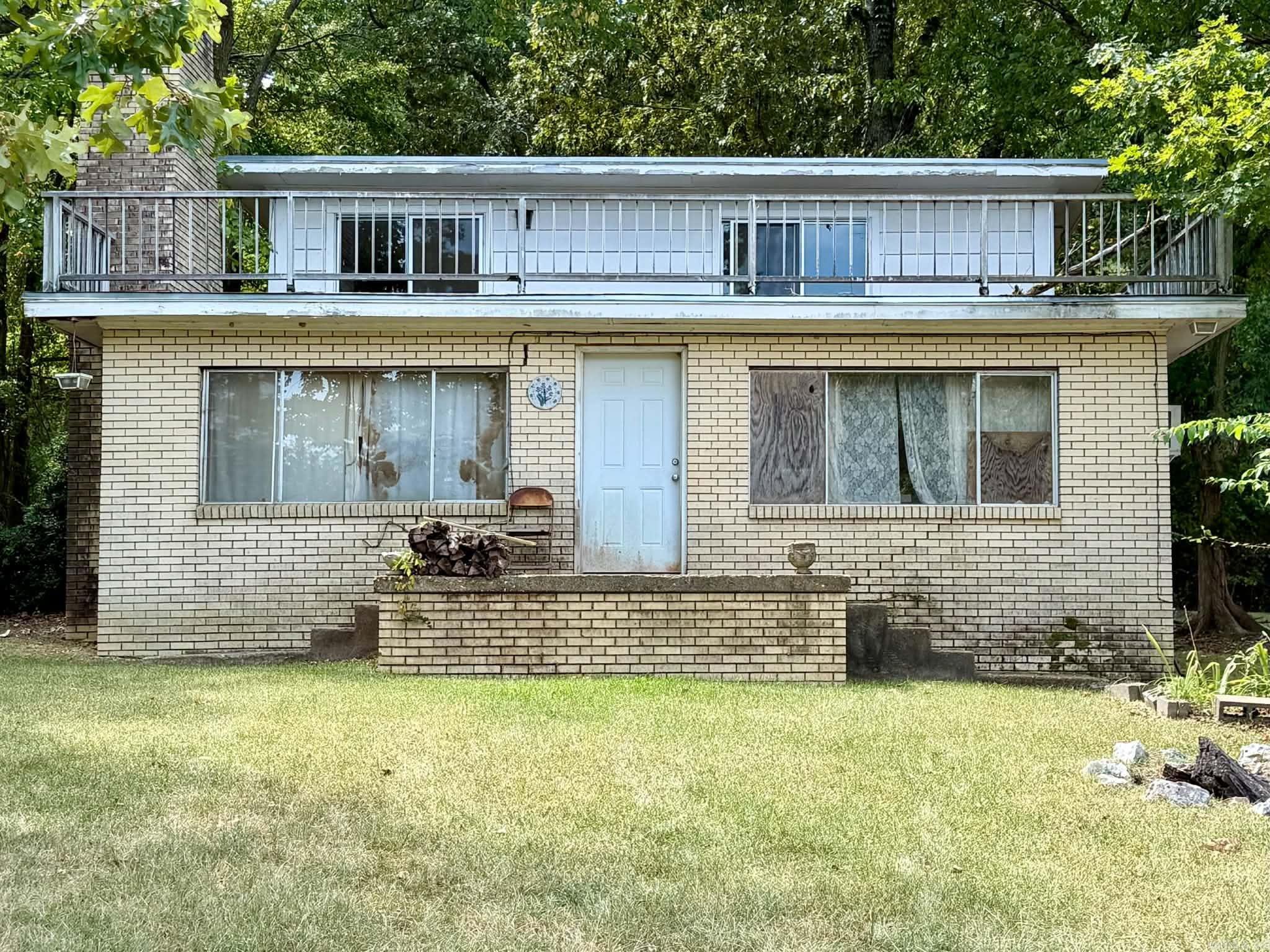 610 Randall Rd Property Photo 7
