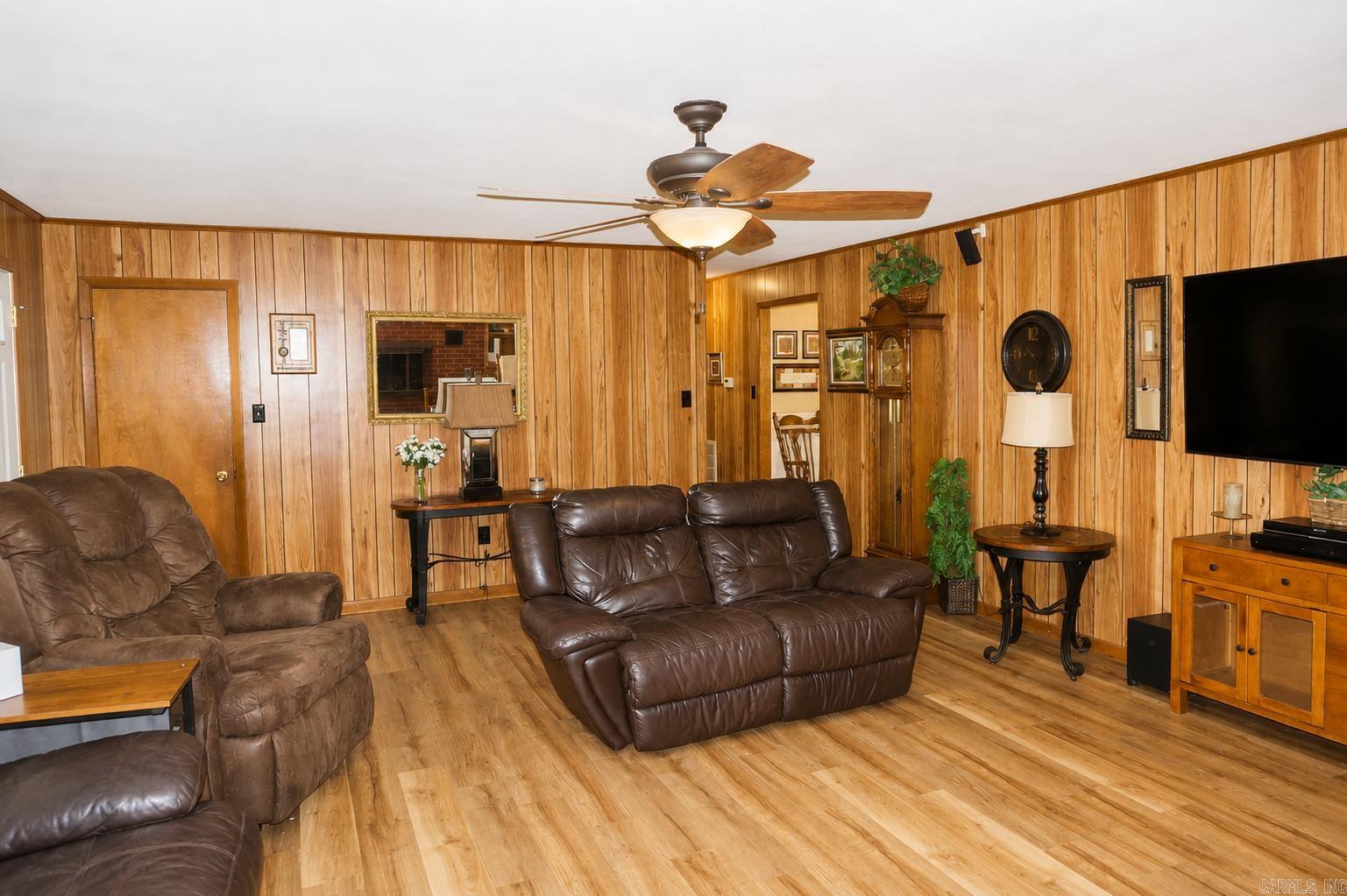 11011 Hwy 49 N Property Photo 10