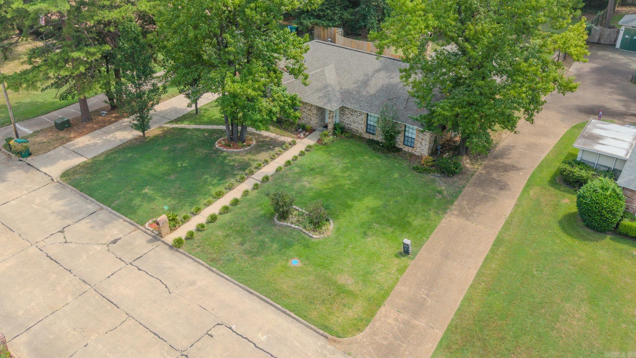 3603 Wyatt Ln Property Photo 2