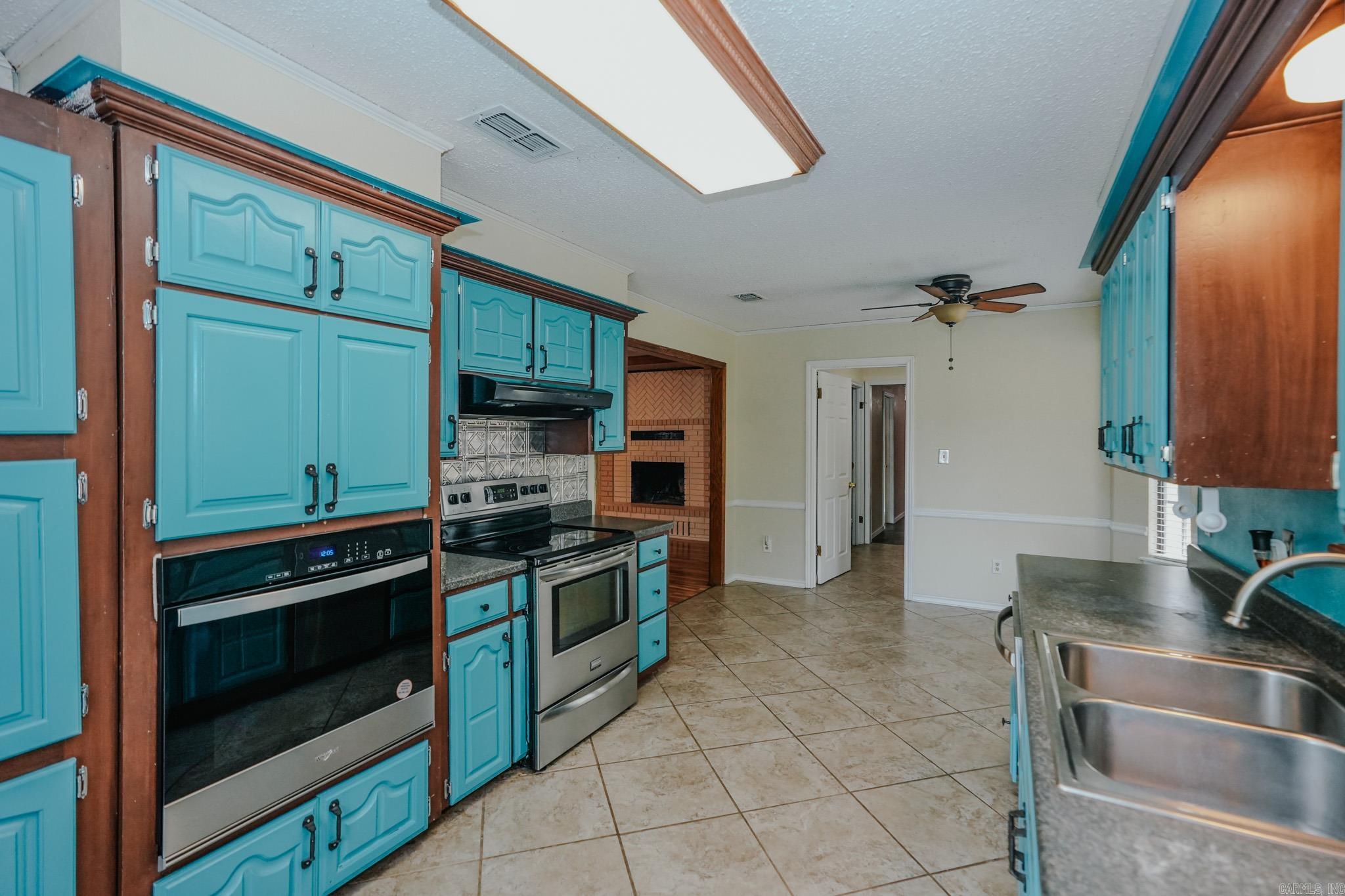 3603 Wyatt Ln Property Photo 6