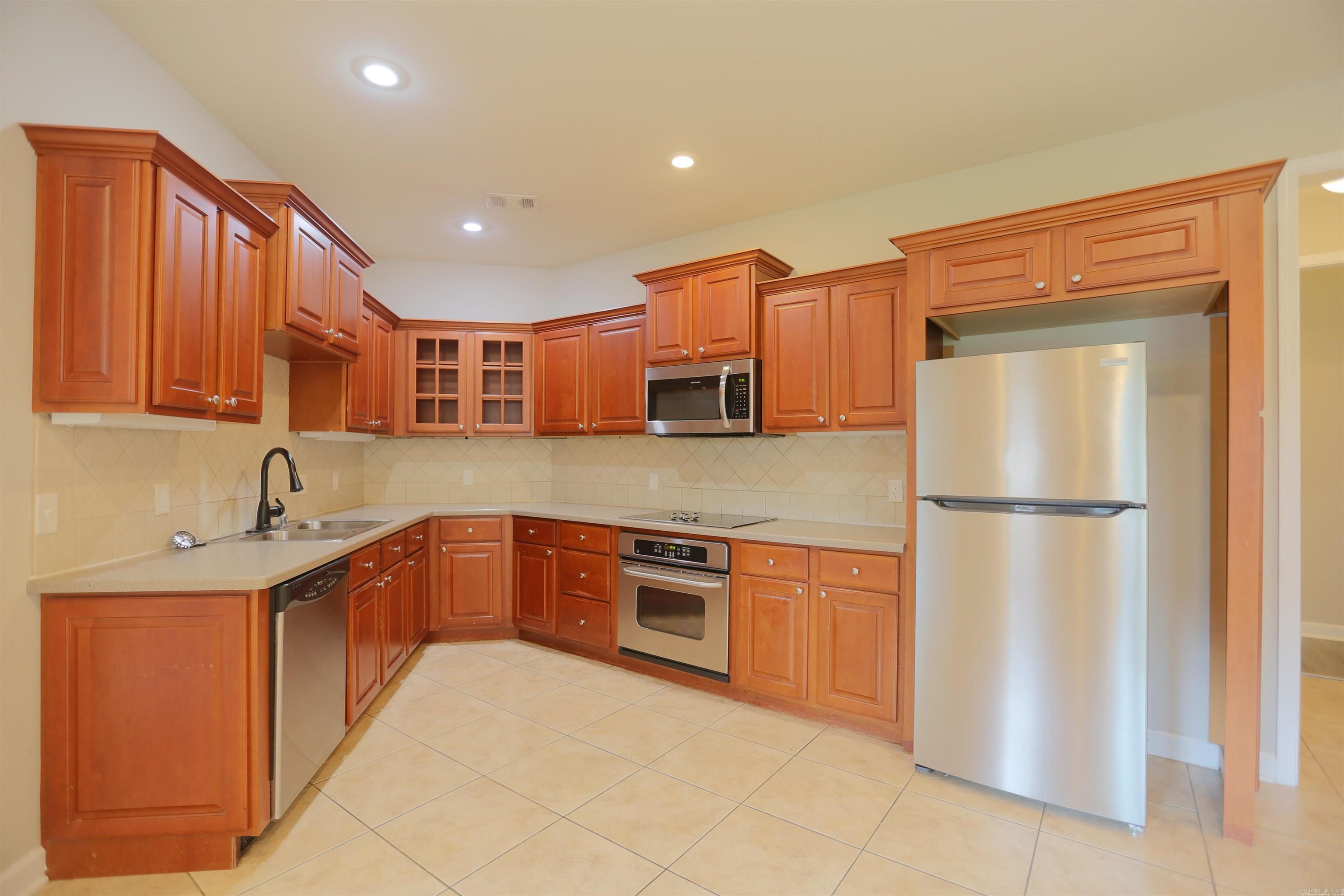 5008 Congressional Property Photo 20
