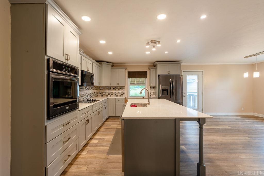 7789 Wilburn Road Property Photo 8