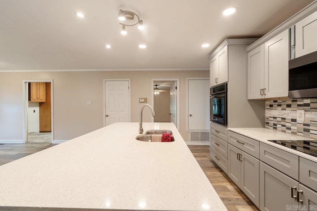 7789 Wilburn Road Property Photo 10