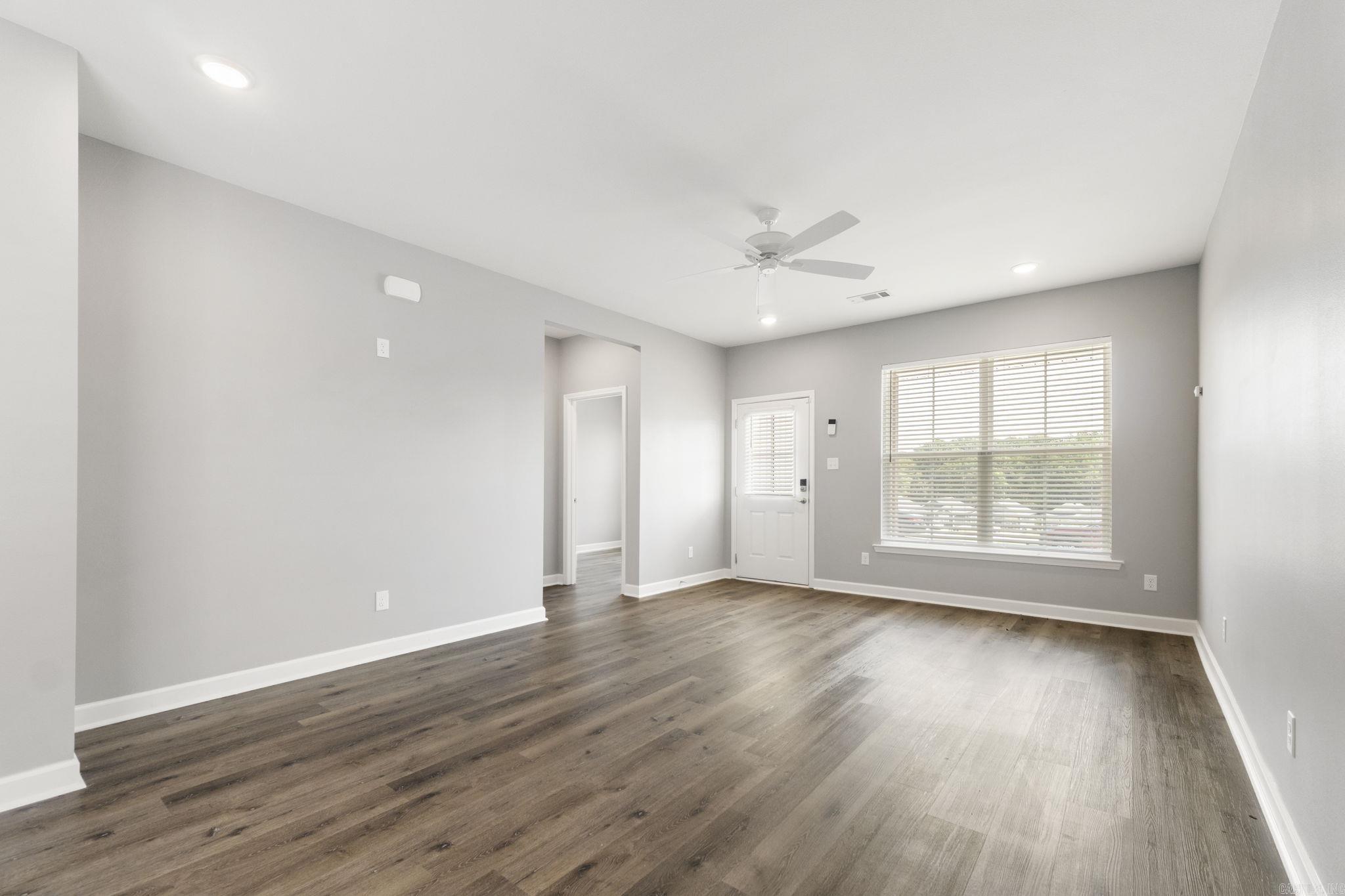25 Wolfsbridge Loop Property Photo 3