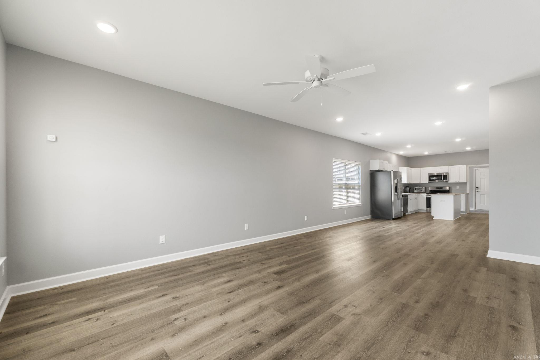 25 Wolfsbridge Loop Property Photo 9