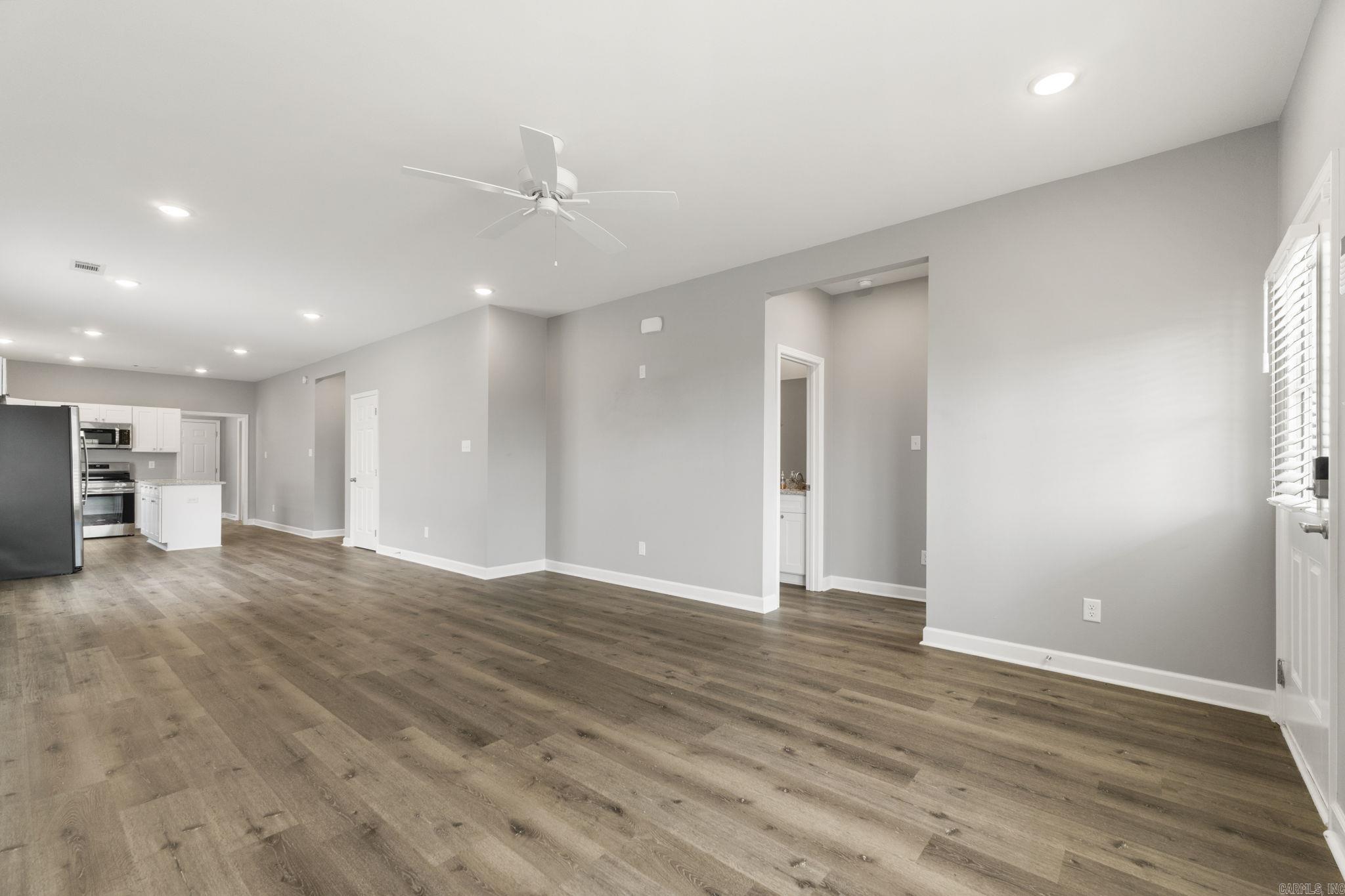 25 Wolfsbridge Loop Property Photo 10