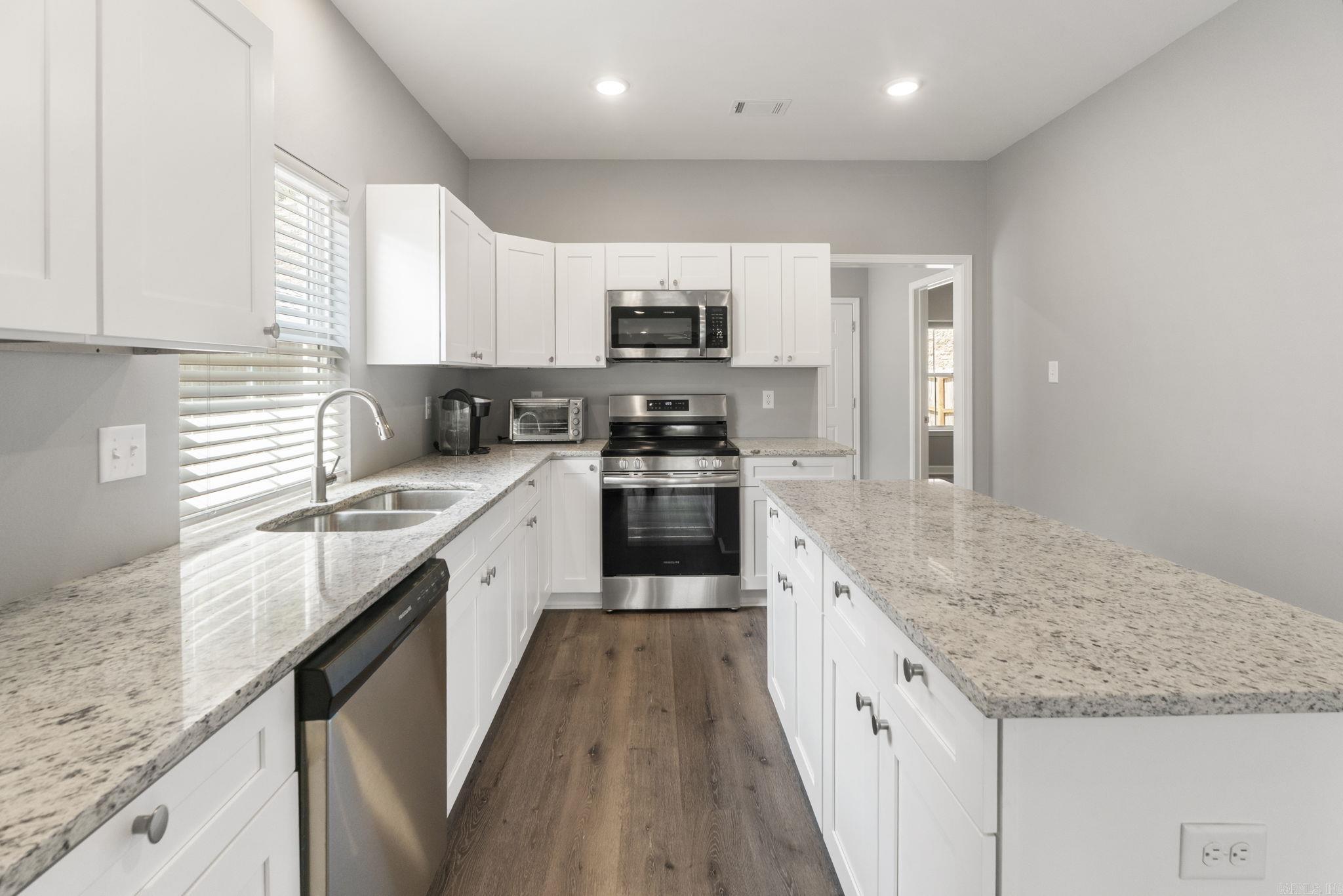 25 Wolfsbridge Loop Property Photo 16