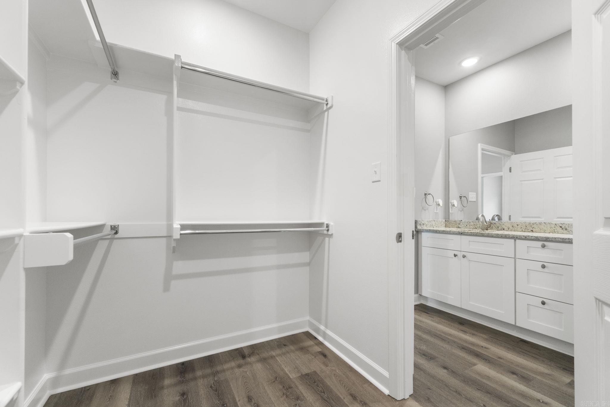 25 Wolfsbridge Loop Property Photo 26