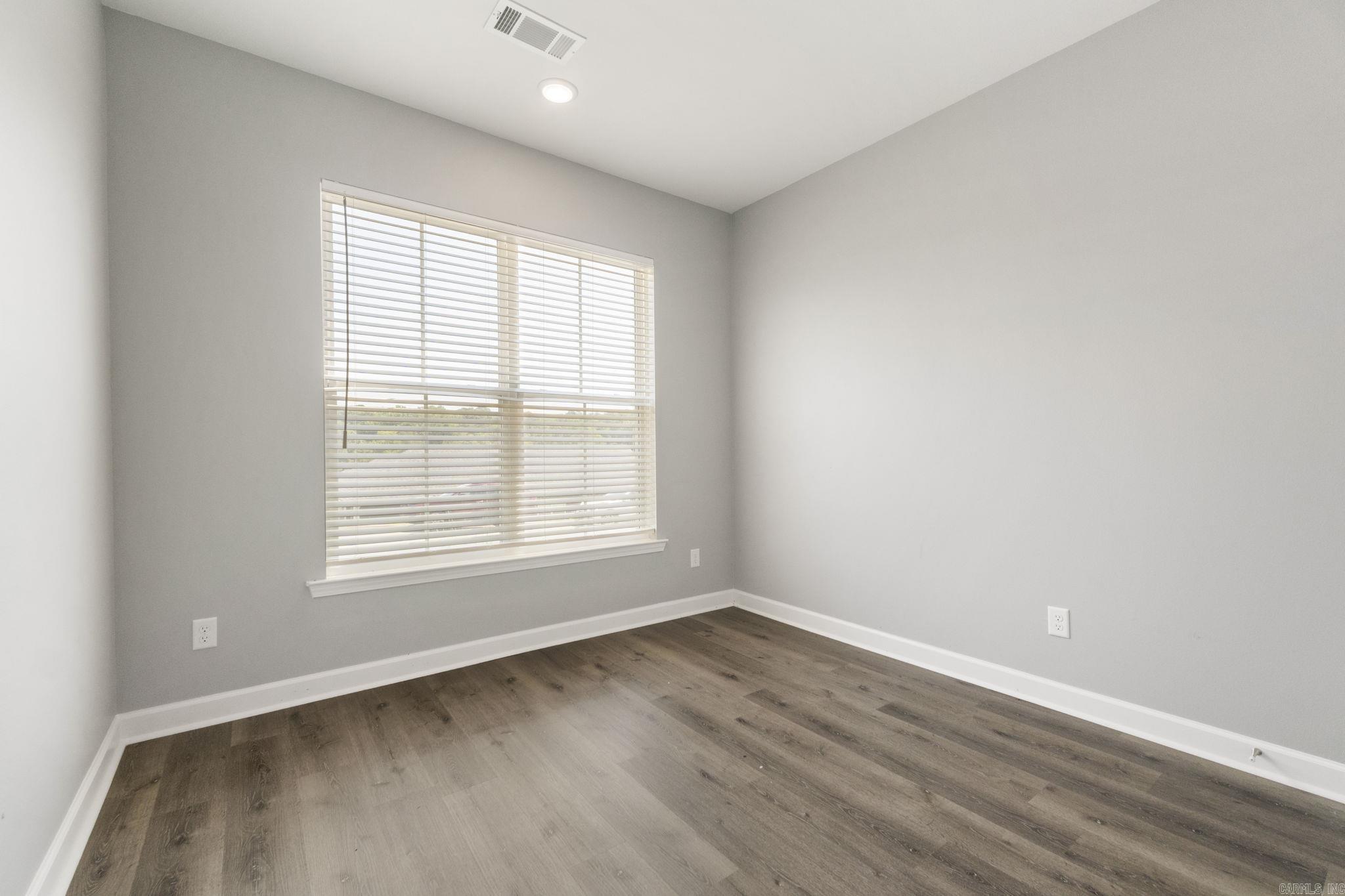 25 Wolfsbridge Loop Property Photo 31