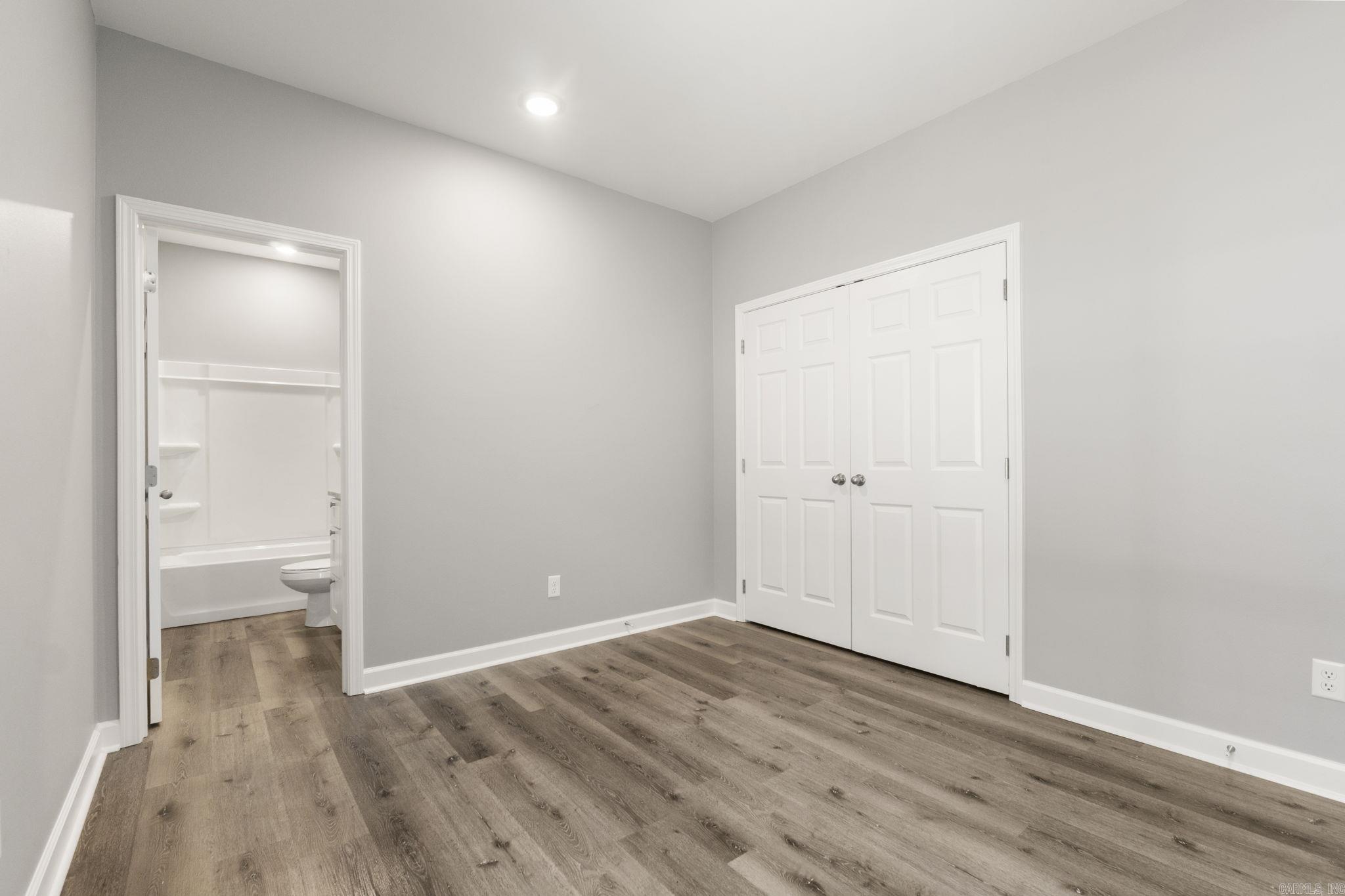 25 Wolfsbridge Loop Property Photo 34