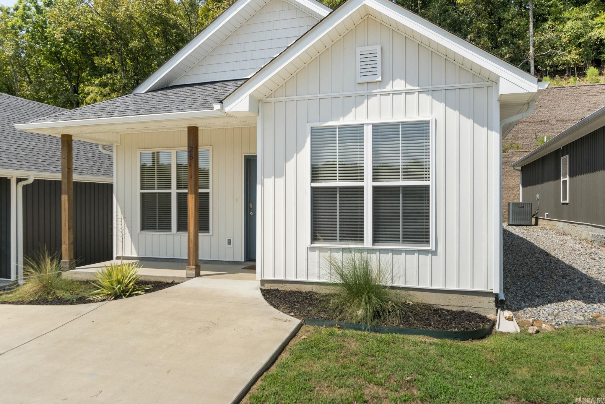 25 Wolfsbridge Loop Property Photo 44