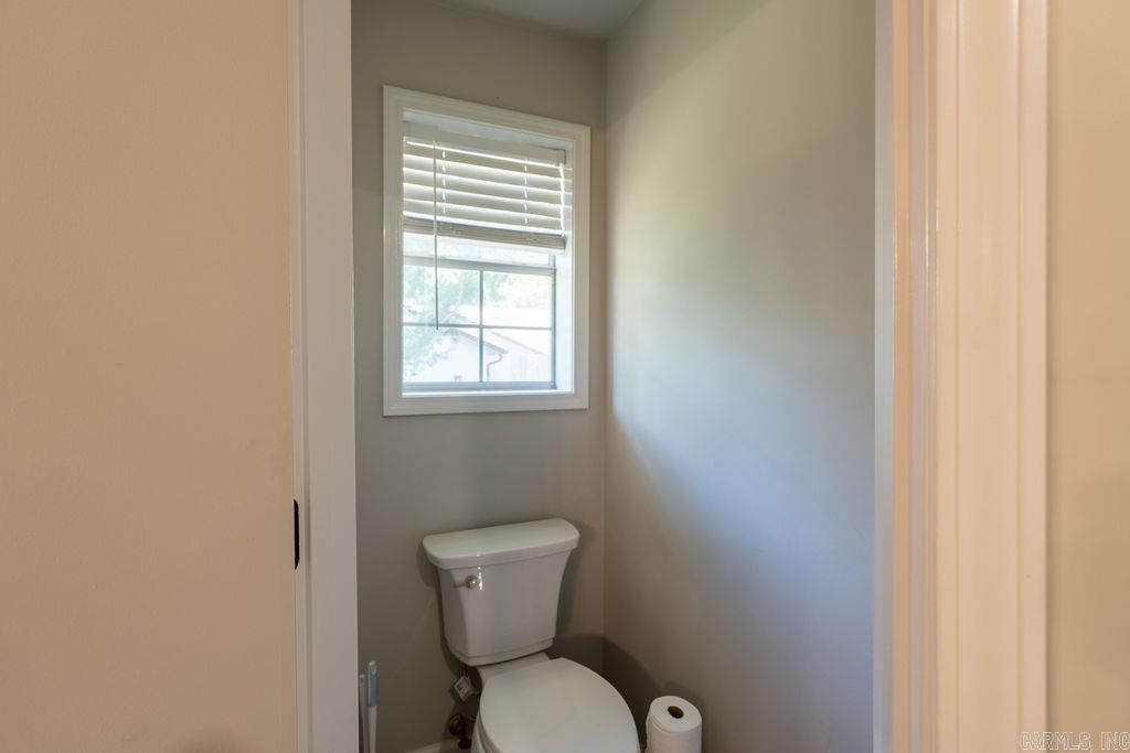 602 Edgewater Cove Property Photo 25