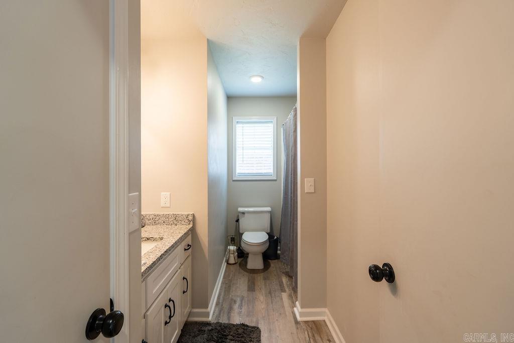 602 Edgewater Cove Property Photo 32