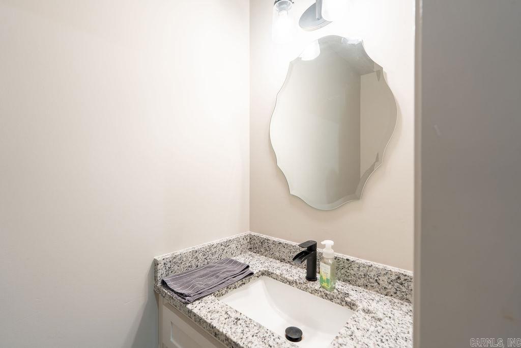 602 Edgewater Cove Property Photo 36