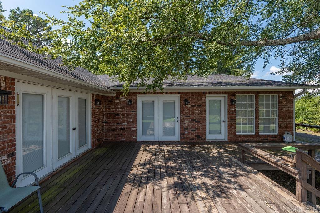 602 Edgewater Cove Property Photo 39