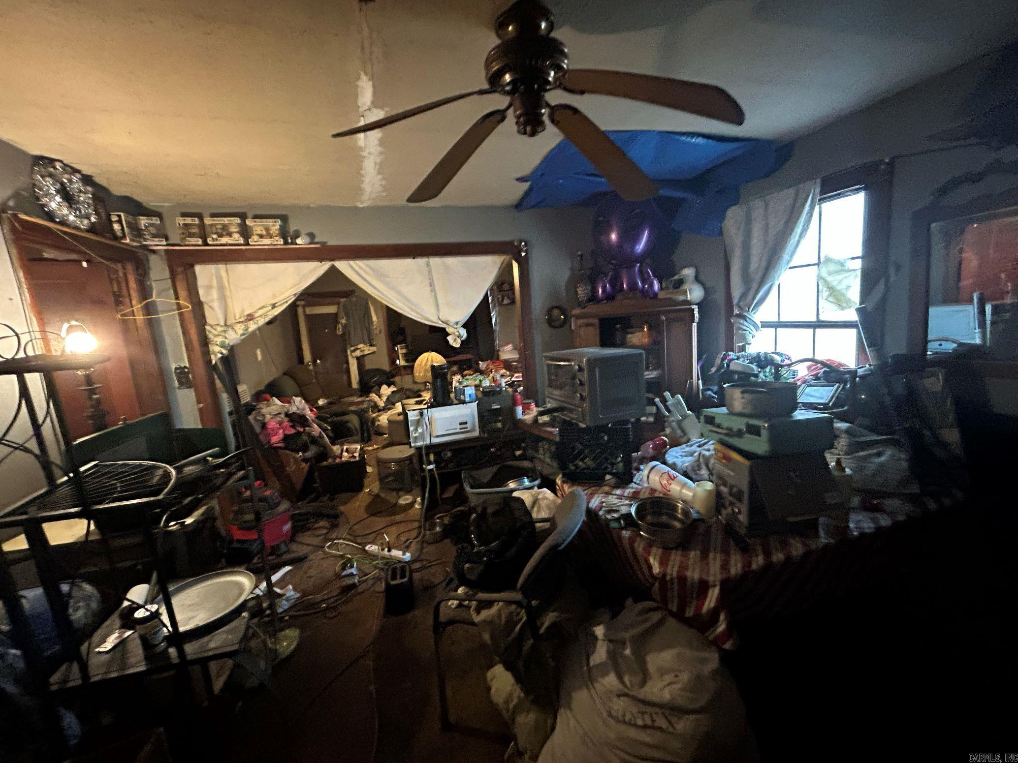 601 Van Buren Street Property Photo 6