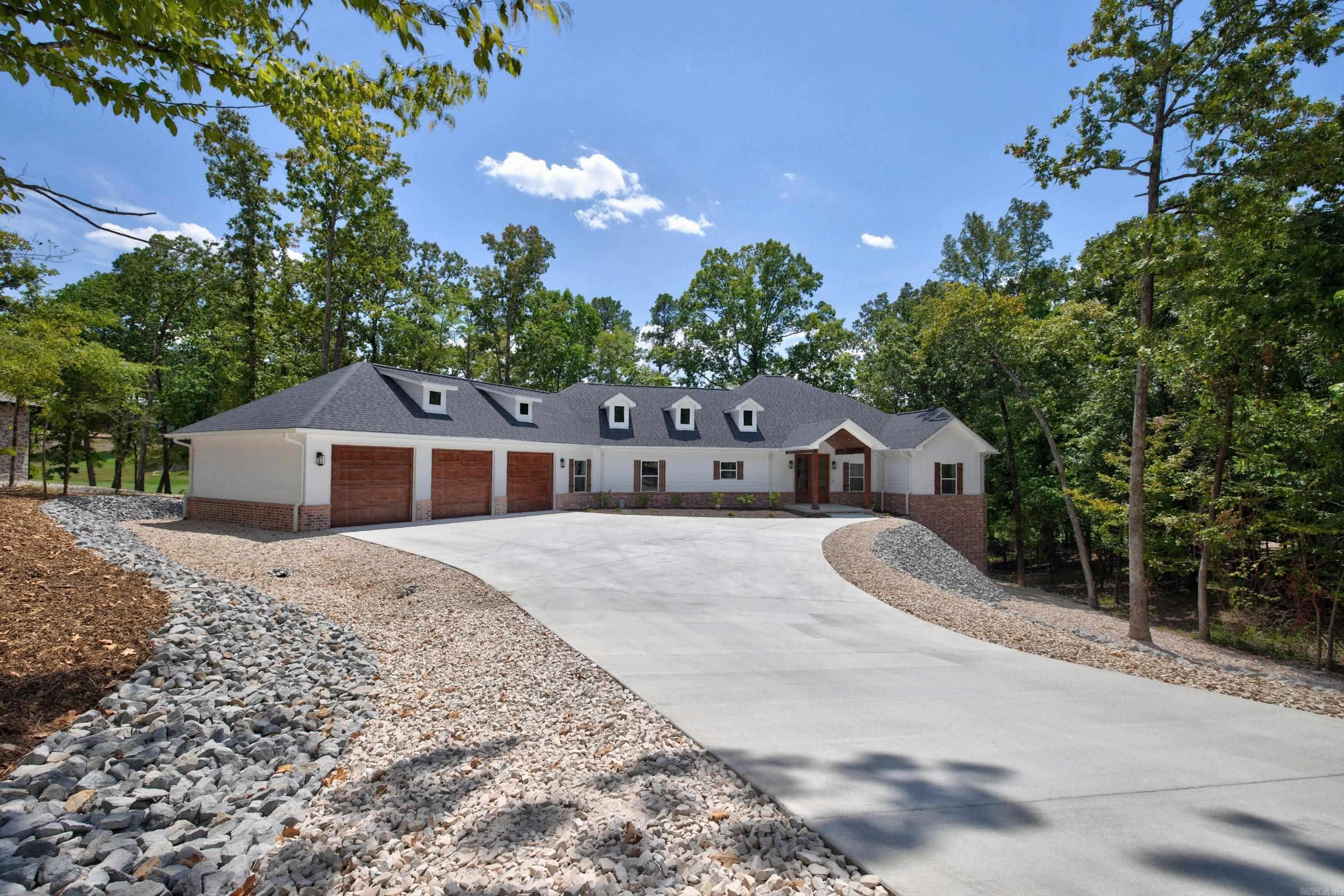 13 Juego Way Property Photo 1