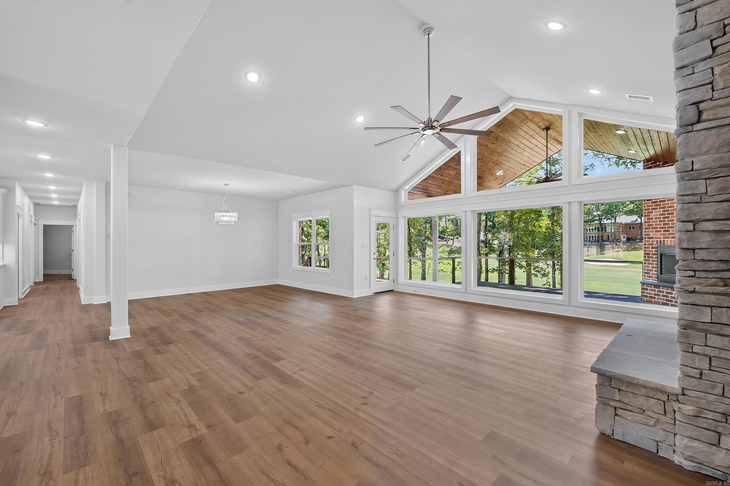 13 Juego Way Property Photo 10