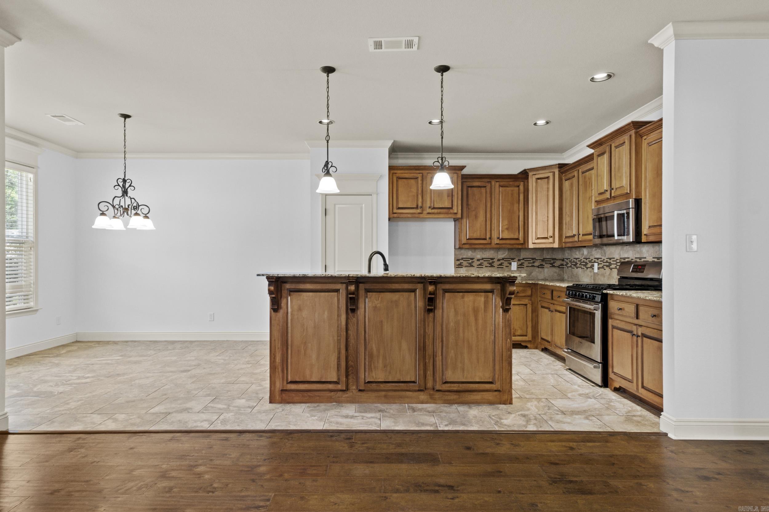305 Prospect Park Loop Property Photo 10