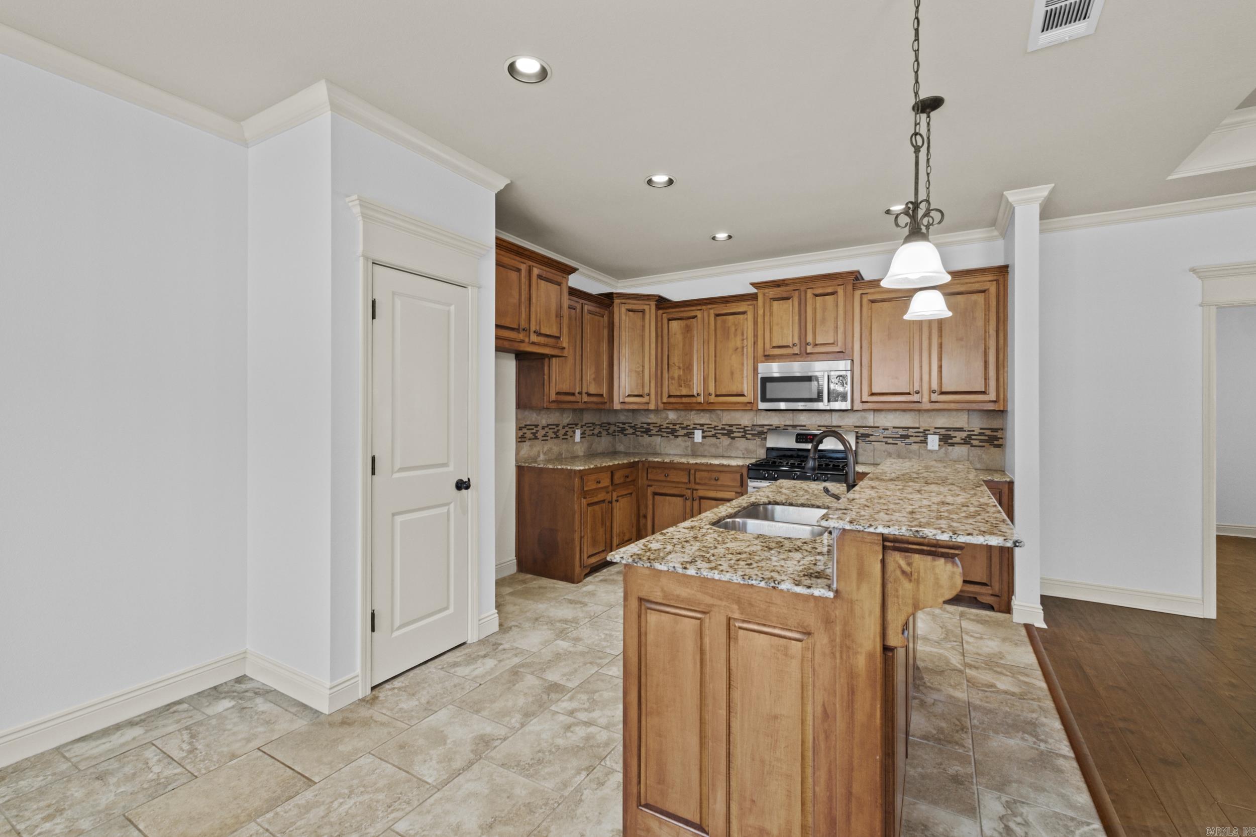 305 Prospect Park Loop Property Photo 11