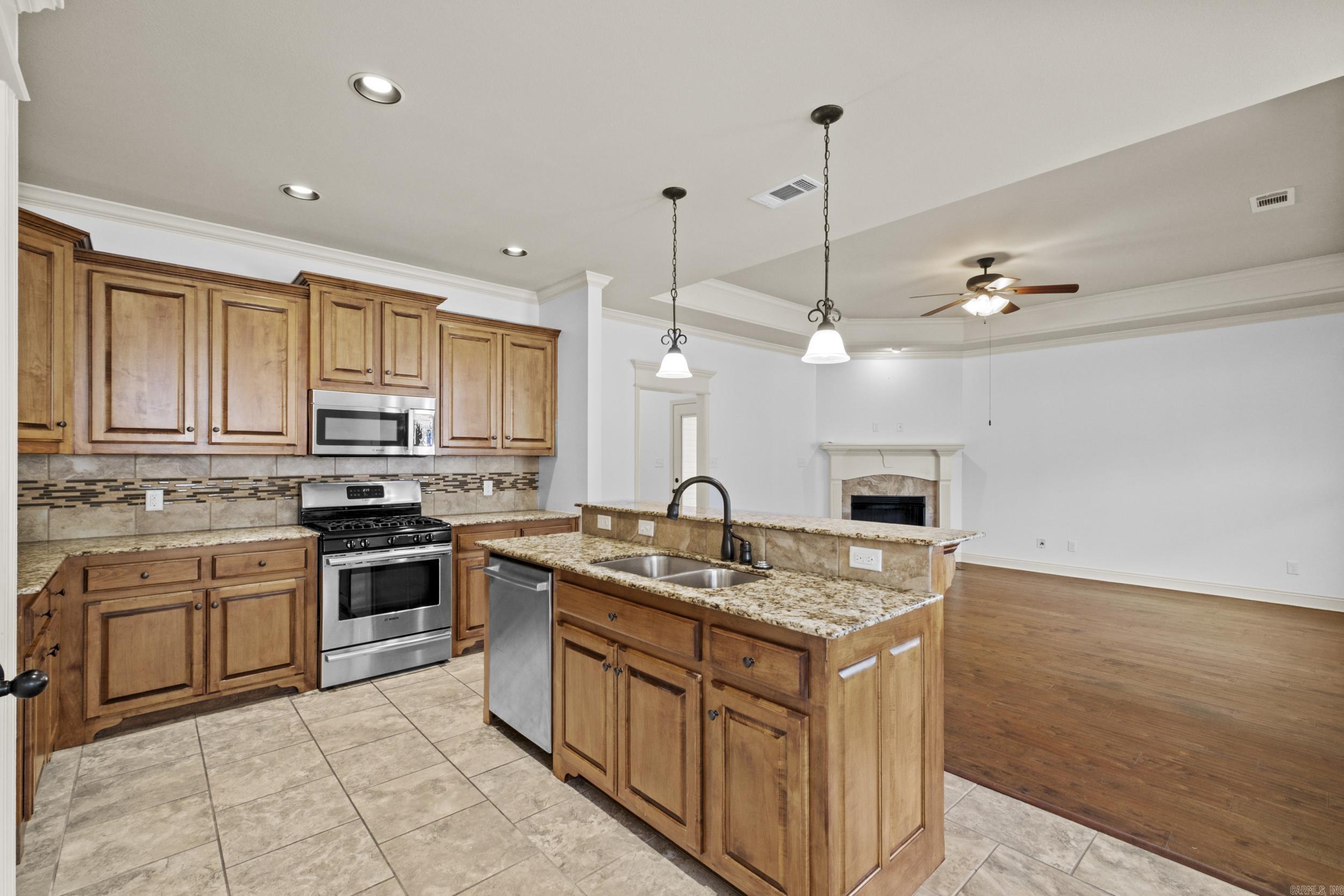 305 Prospect Park Loop Property Photo 12
