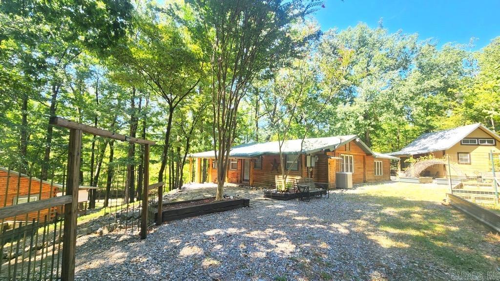 47 Uphill Trail Property Photo 1