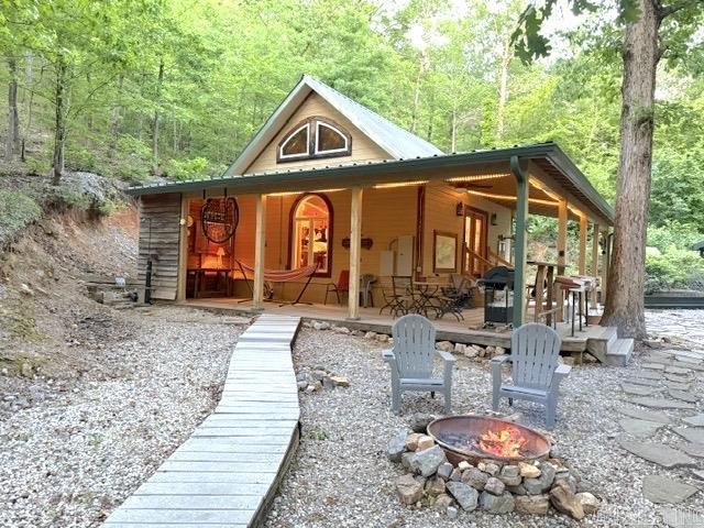 47 Uphill Trail Property Photo 4